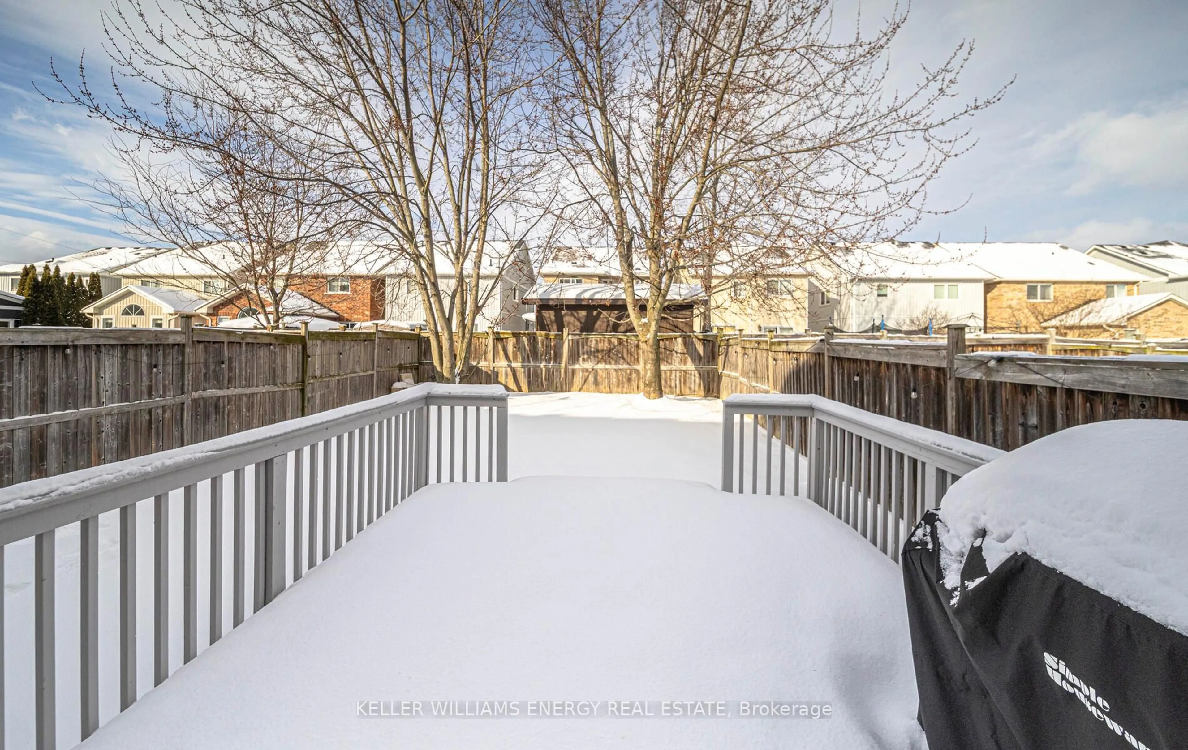 Patio, unknown for 26 Beaumaris Cres, Whitby Ontario L1M 2H3