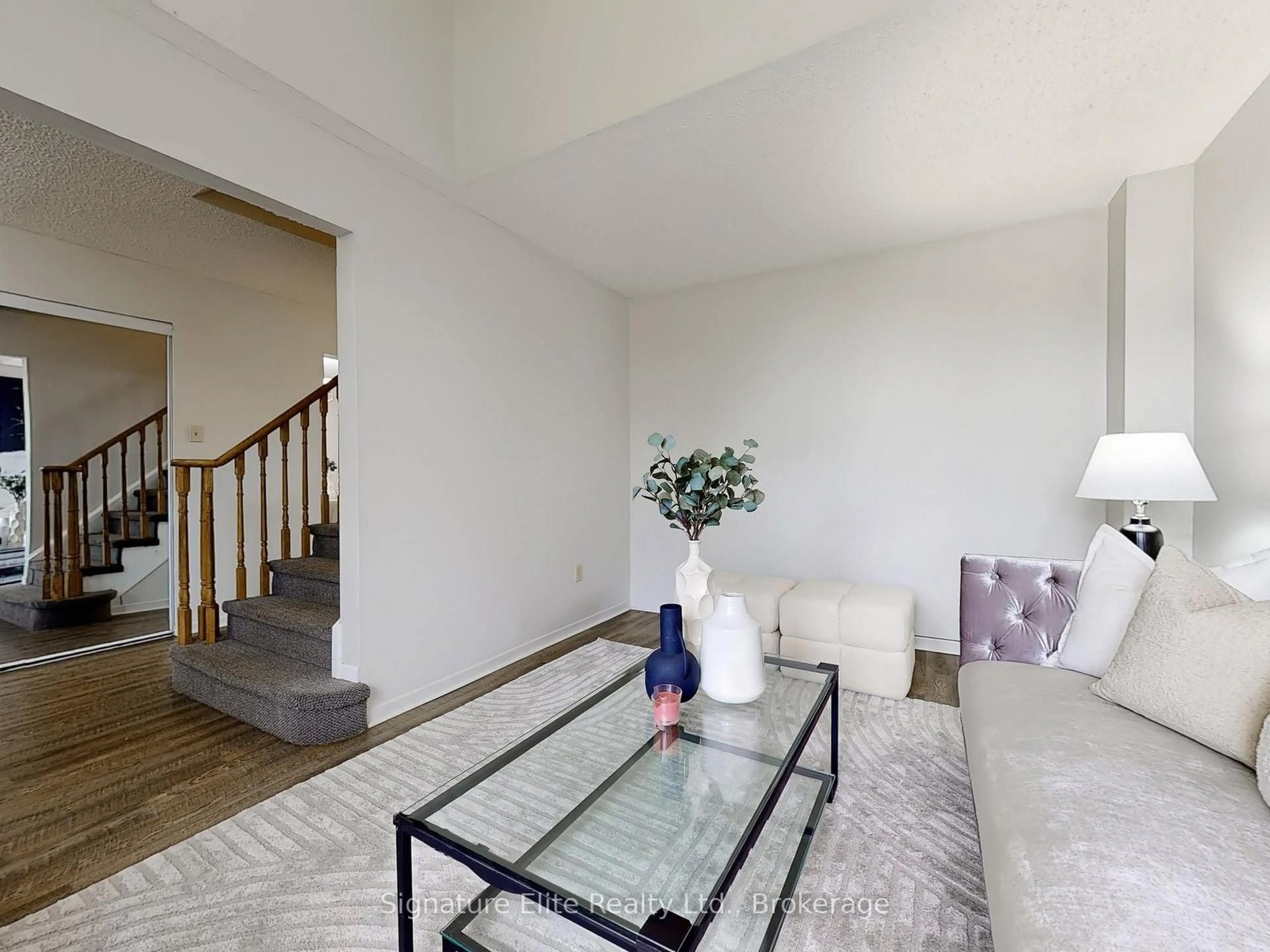 Living room with furniture, unknown for 28 Reed Dr, Ajax Ontario L1S 5S1