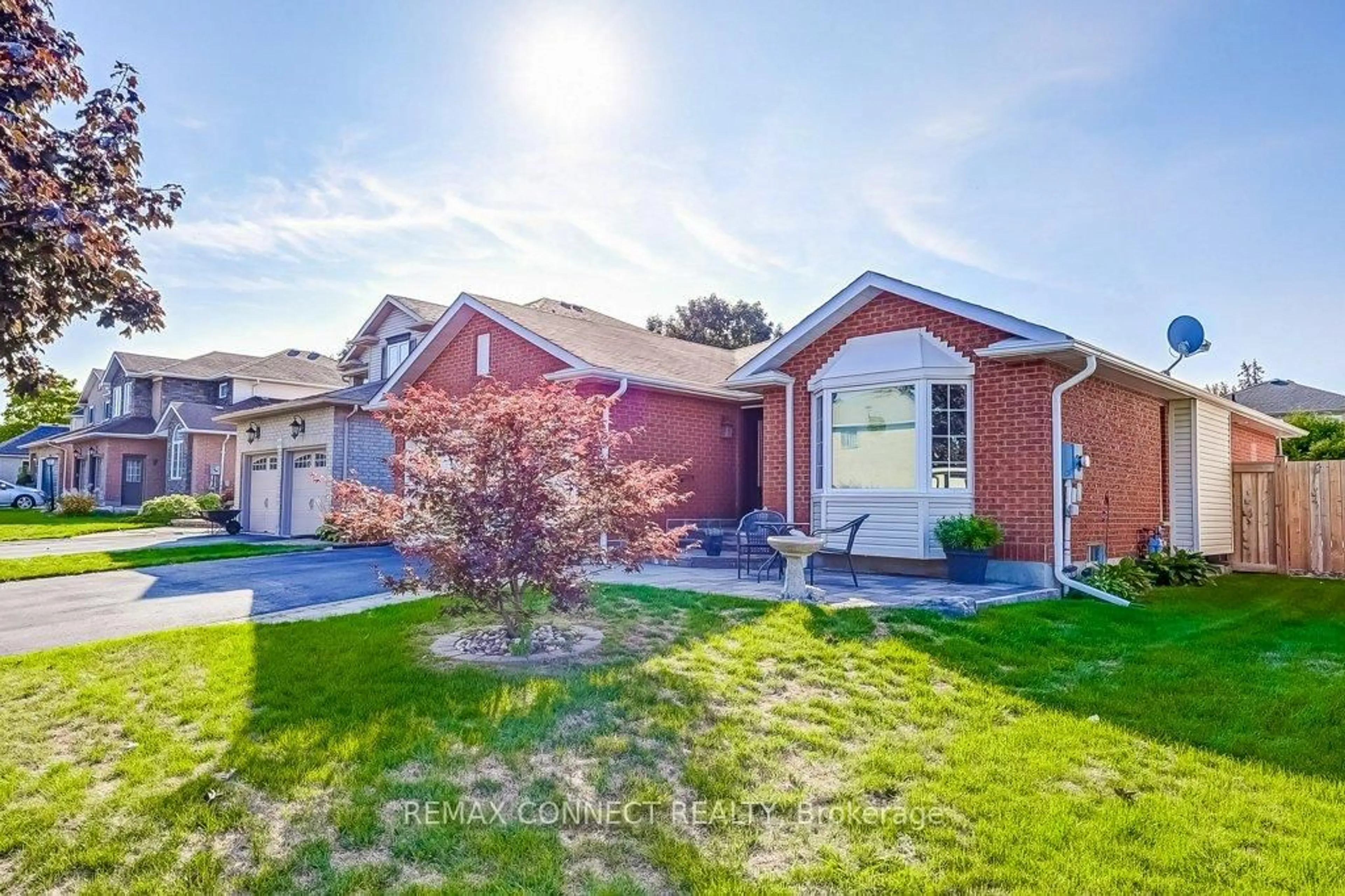 Home with brick exterior material, street for 863 Deer Valley Dr, Oshawa Ontario L1J 8N8