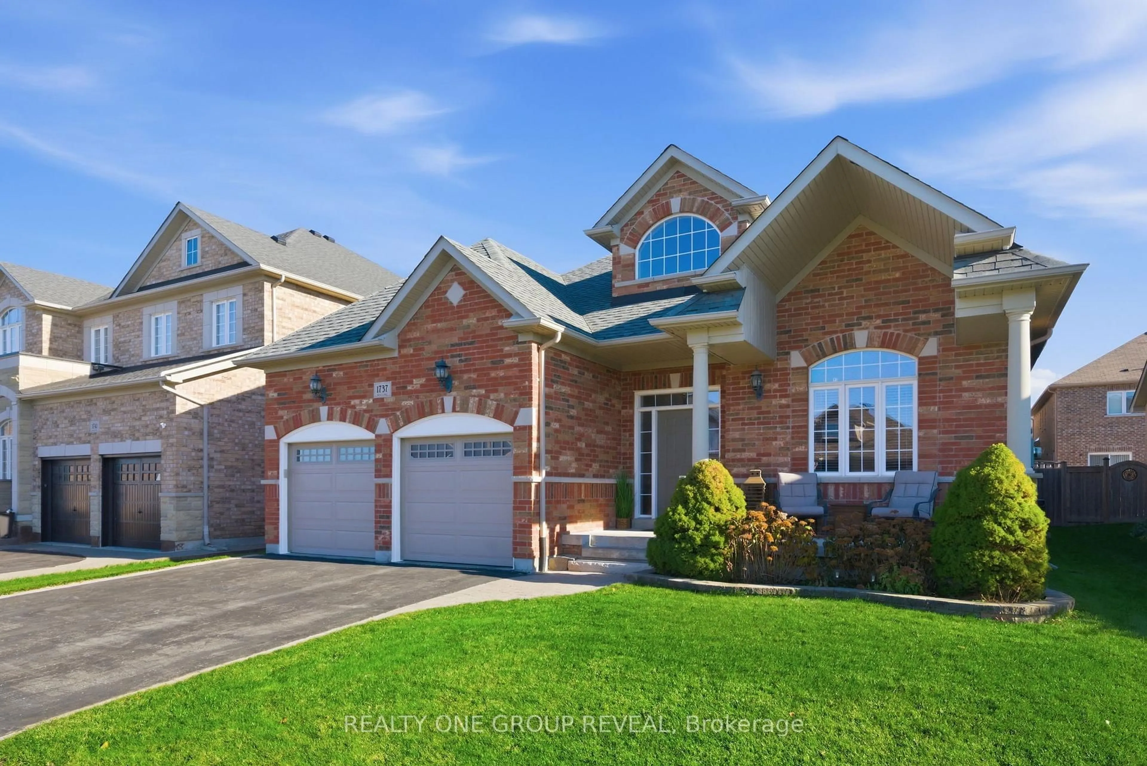 Home with brick exterior material, street for 1737 Clearbrook Dr, Oshawa Ontario L1K 0C3