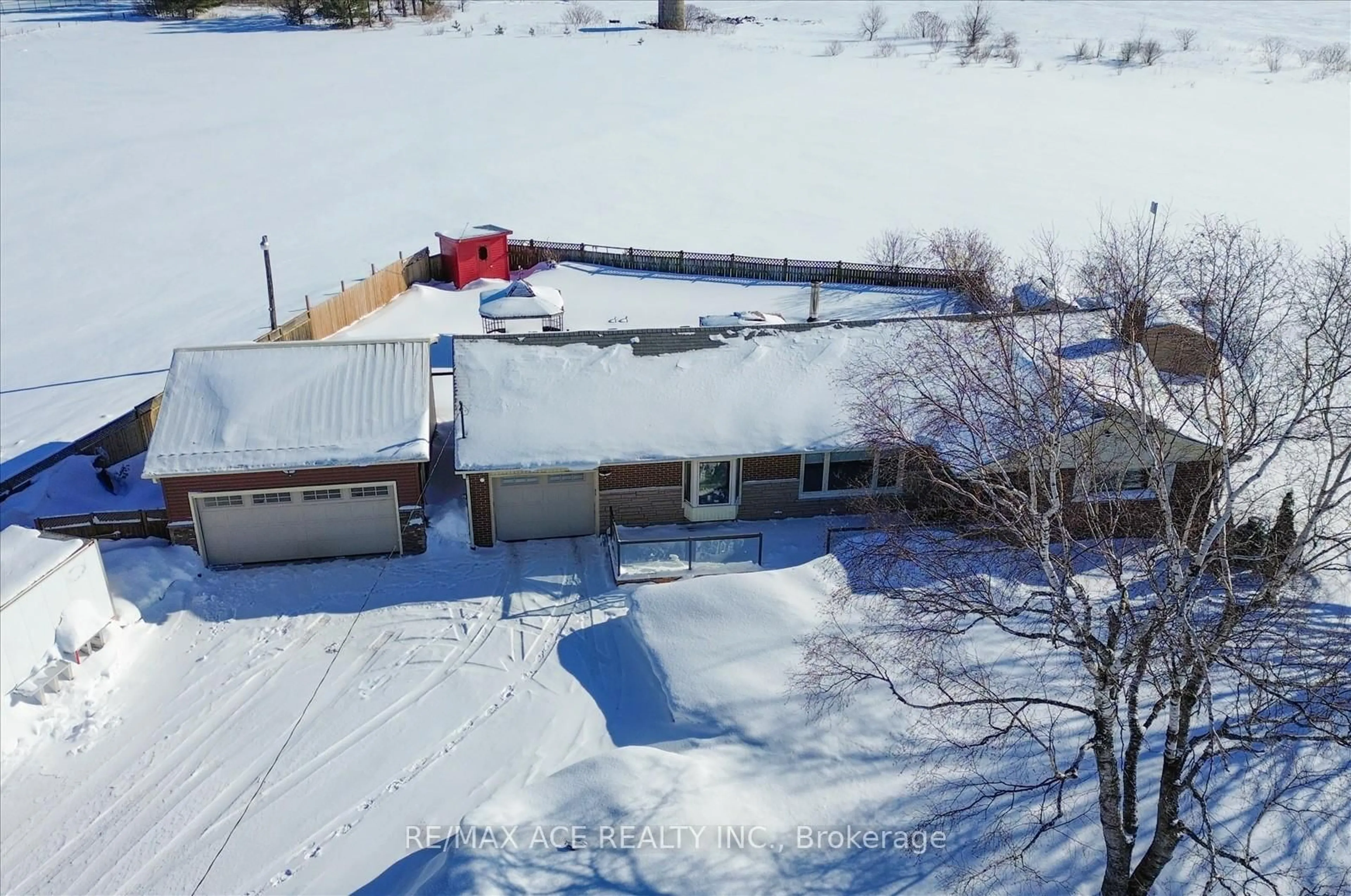 A pic from outside/outdoor area/front of a property/back of a property/a pic from drone, building for 3135 Concession 10 Rd, Clarington Ontario L1C 3K6