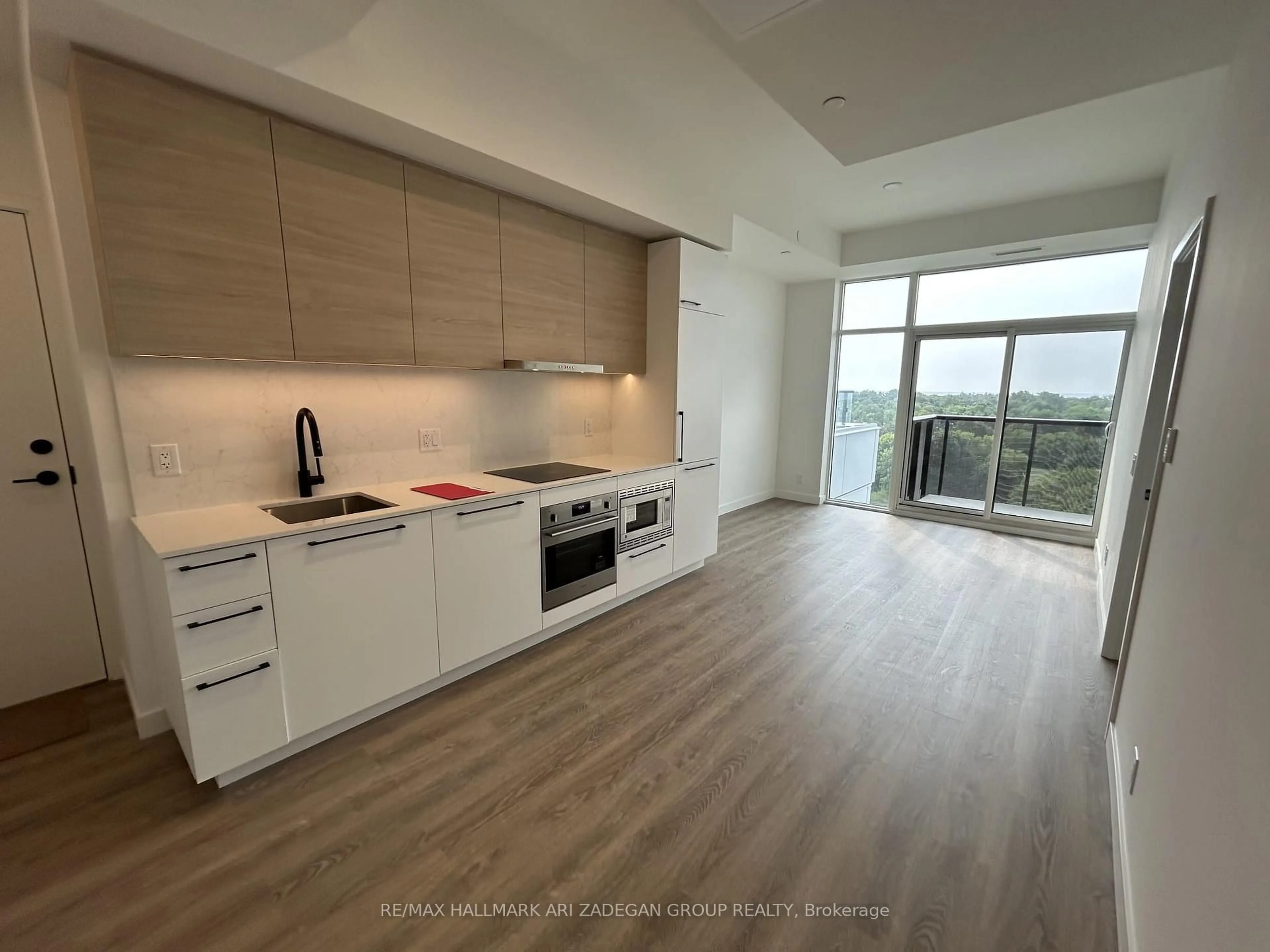 Open concept kitchen, unknown for 1050 Eastern Ave #806, Toronto Ontario M4L 0B7