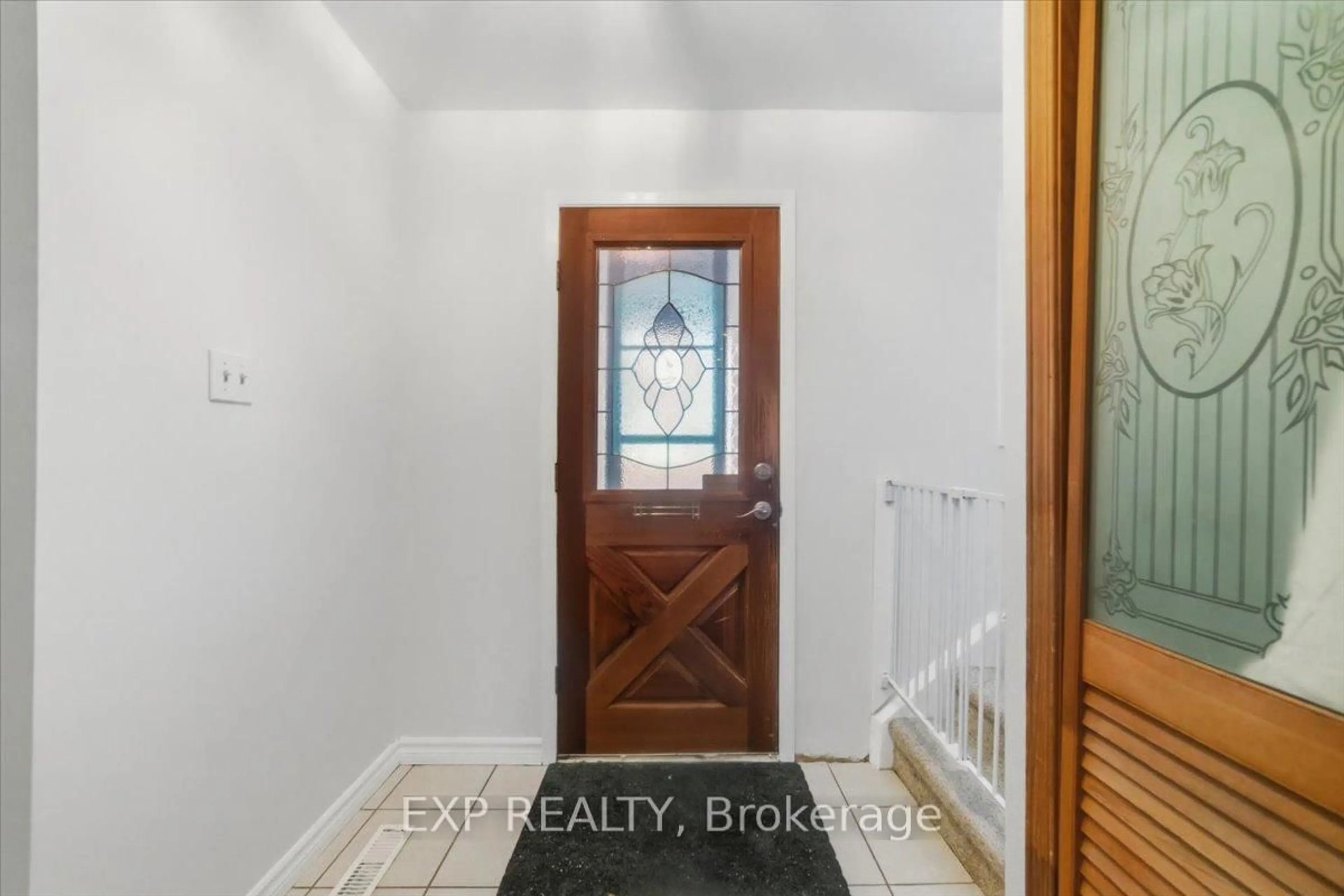 Indoor entryway for 22 Miles Dr, Ajax Ontario L1Z 1C7