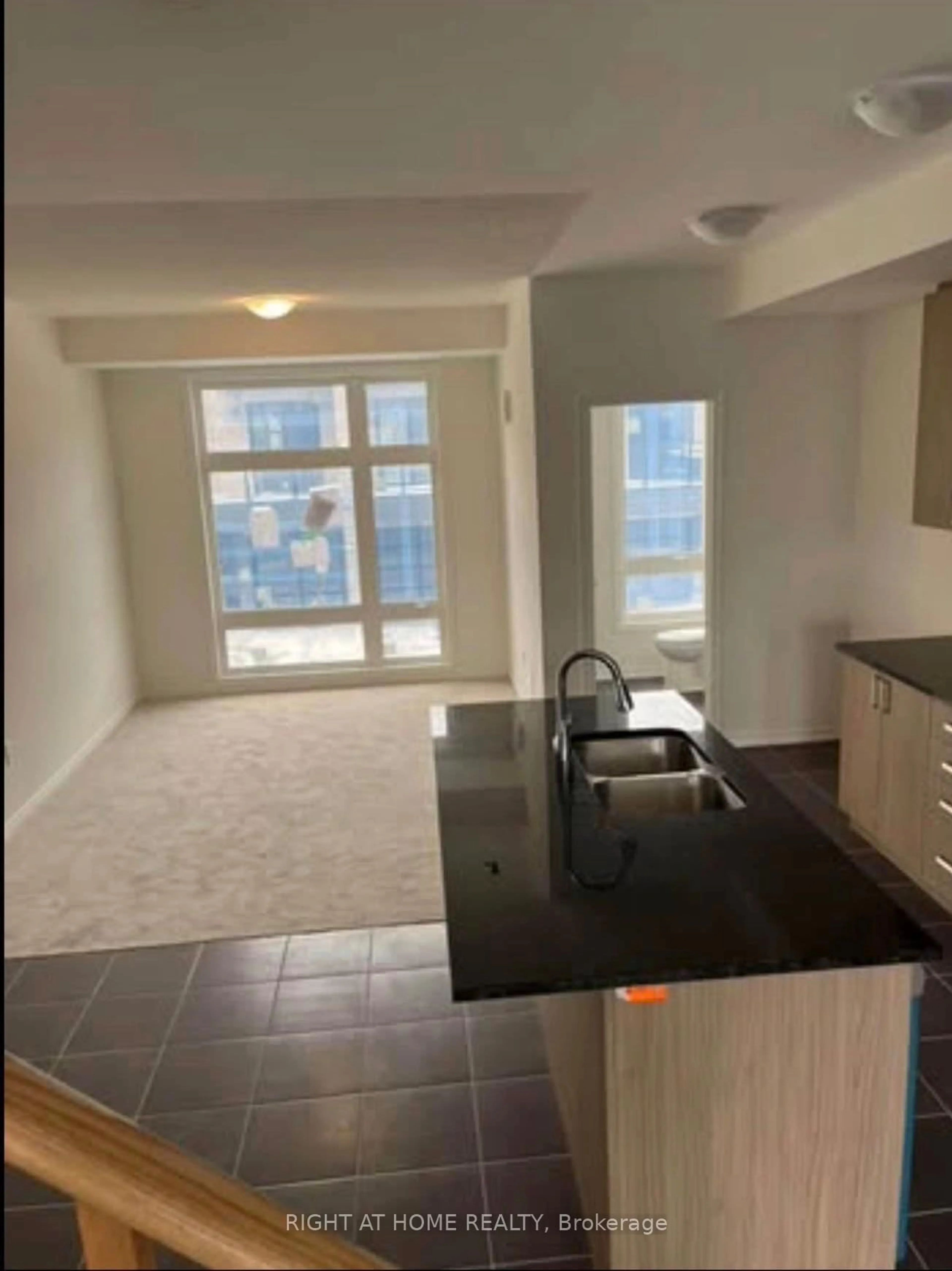 A pic of a room for 1426 Coral Springs Path #14, Oshawa Ontario L1K 3G1