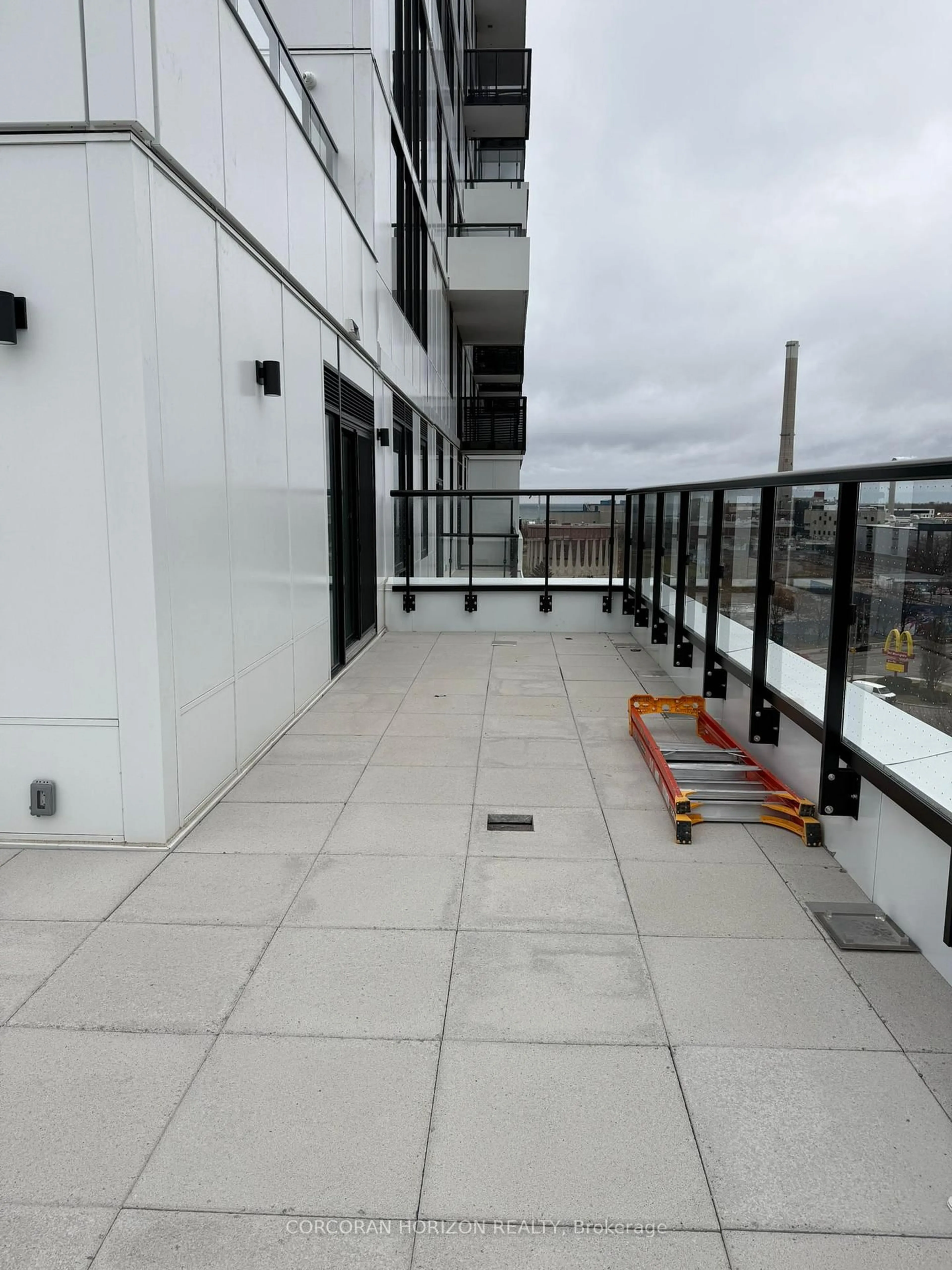 Patio, building for 1050 Eastern Ave #819, Toronto Ontario M4L 0B7