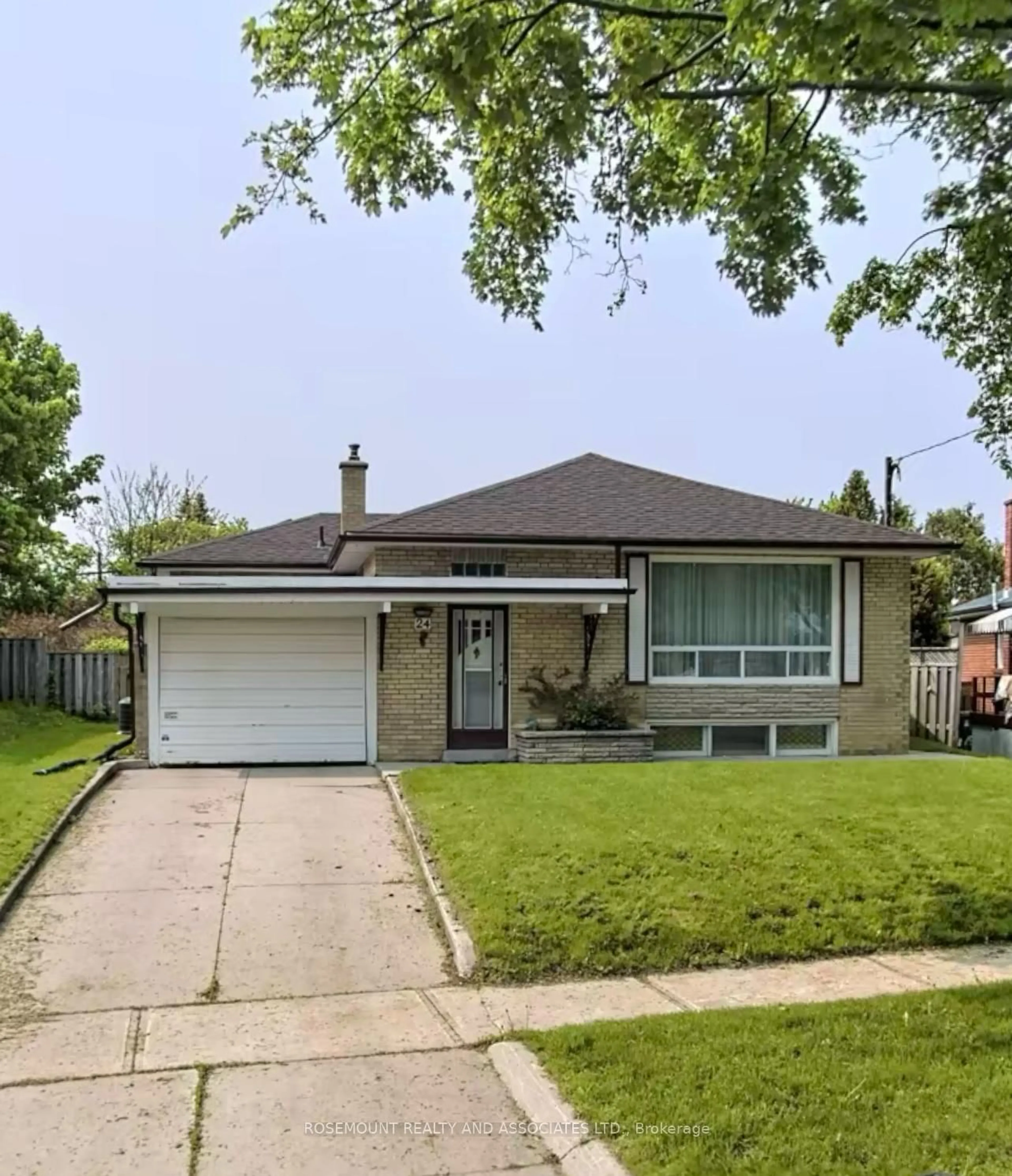 Home with vinyl exterior material, street for 24 Furlong Crt, Toronto Ontario M1J 1Y8