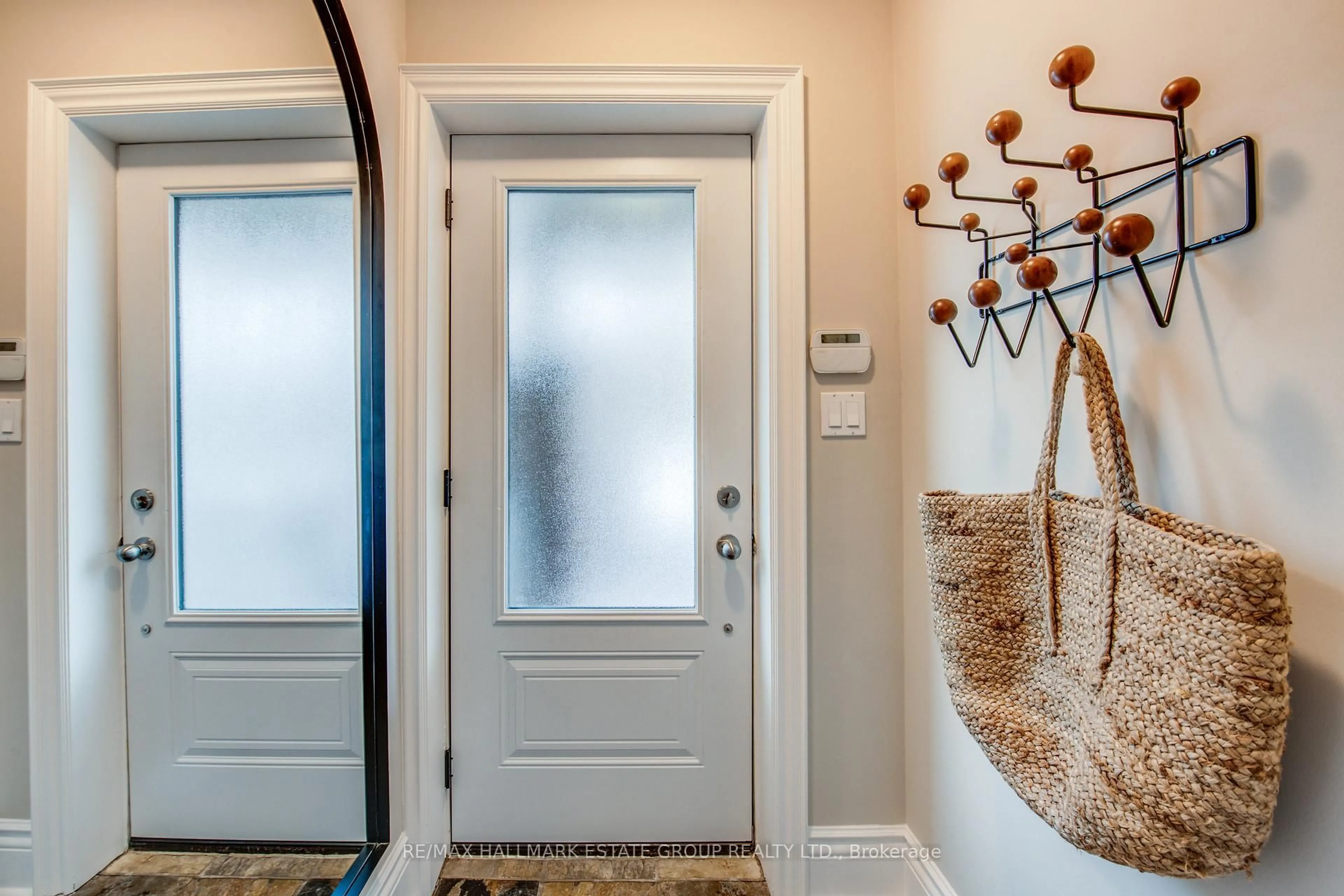 Indoor entryway for 418 Jones Ave, Toronto Ontario M4J 3G3