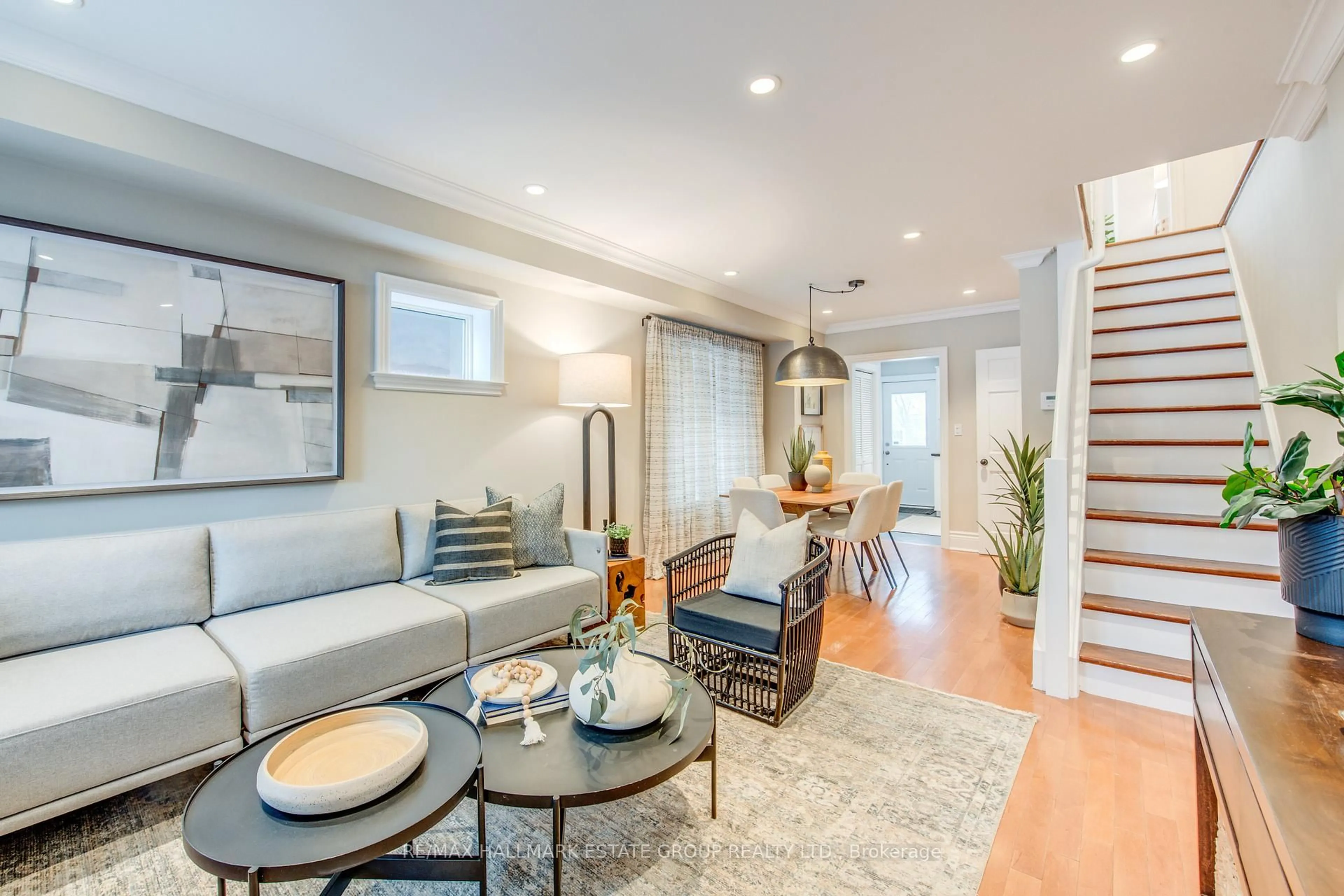 Living room with furniture, unknown for 418 Jones Ave, Toronto Ontario M4J 3G3