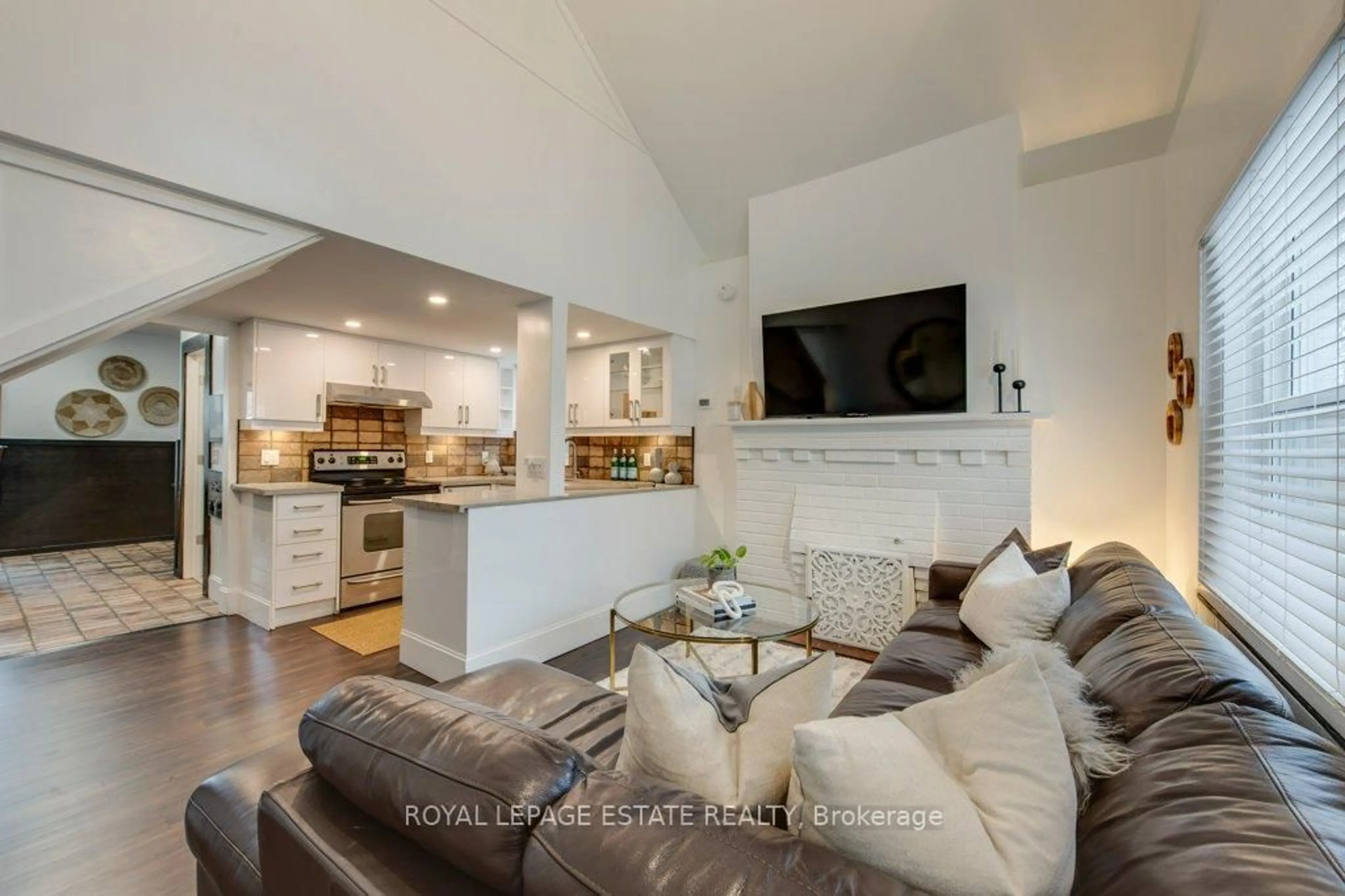 Open concept kitchen, ceramic/tile floor for 215 Pickering St, Toronto Ontario M4E 3J9