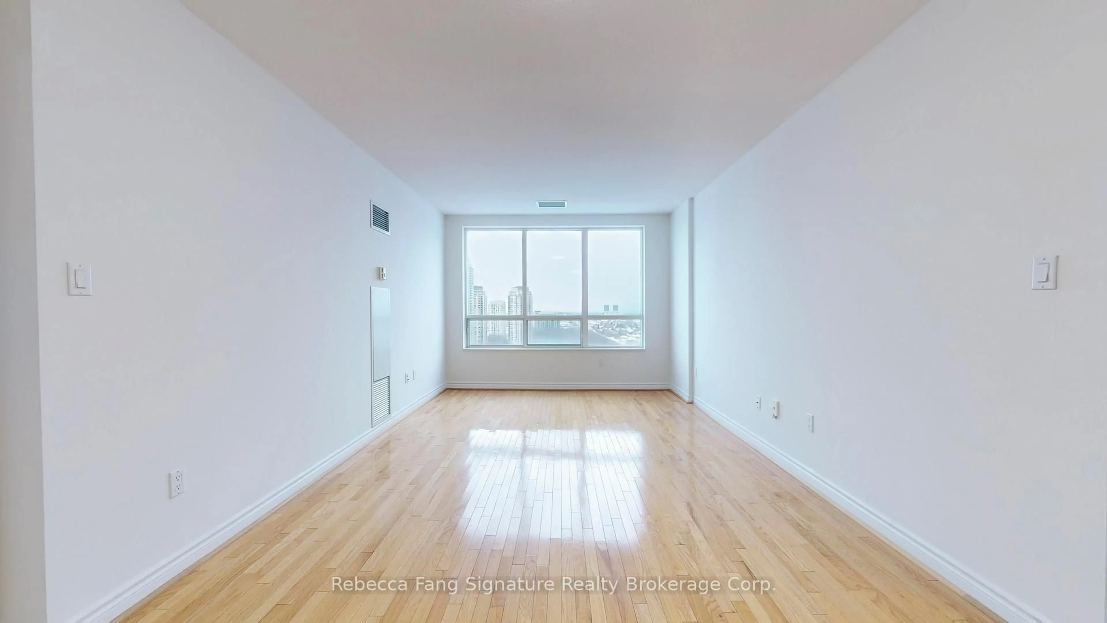 A pic of a room for 125 Omni Dr #Ph 32, Toronto Ontario M1P 5A9