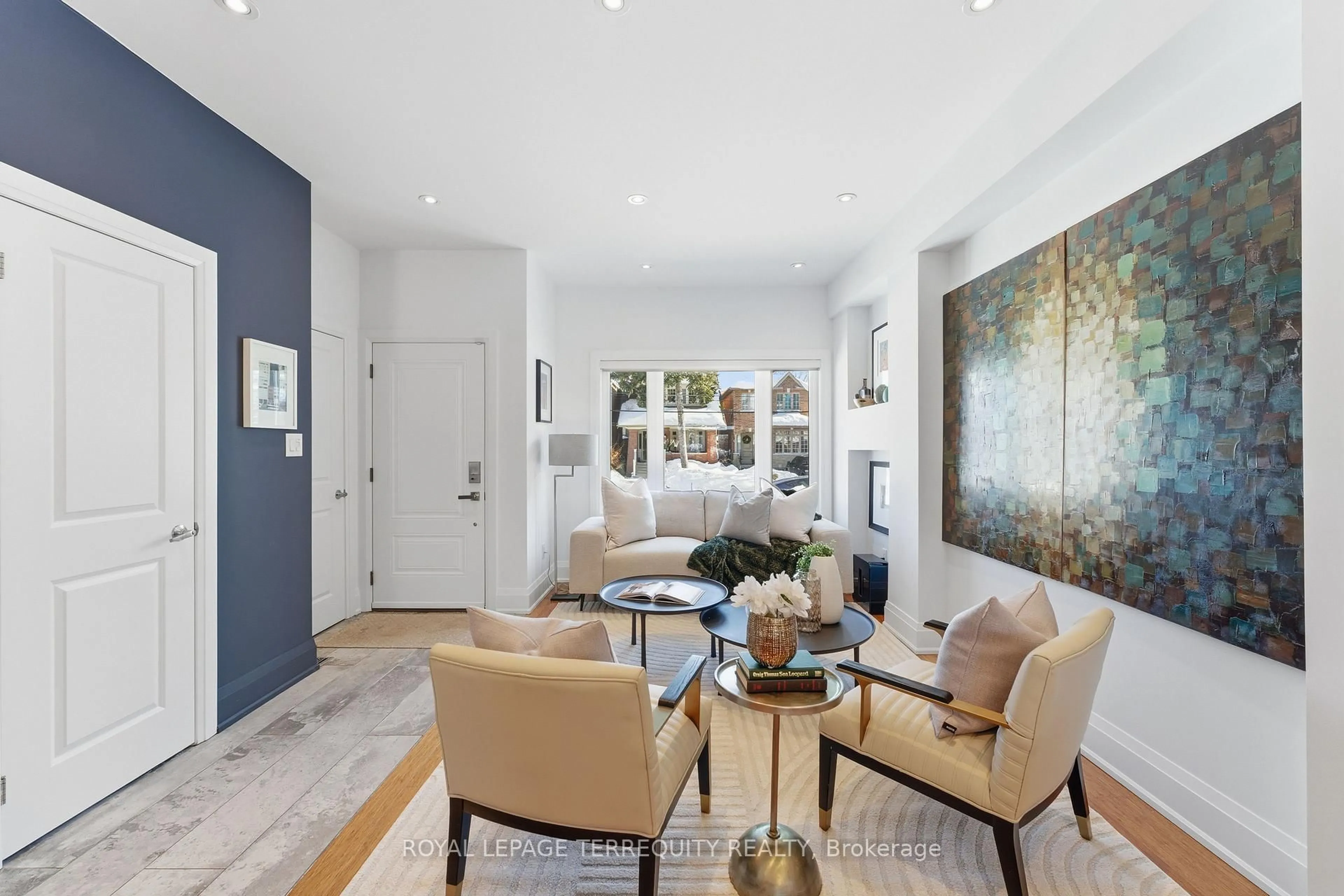 Unknown for 52 Queensbury Ave, Toronto Ontario M1N 2X7