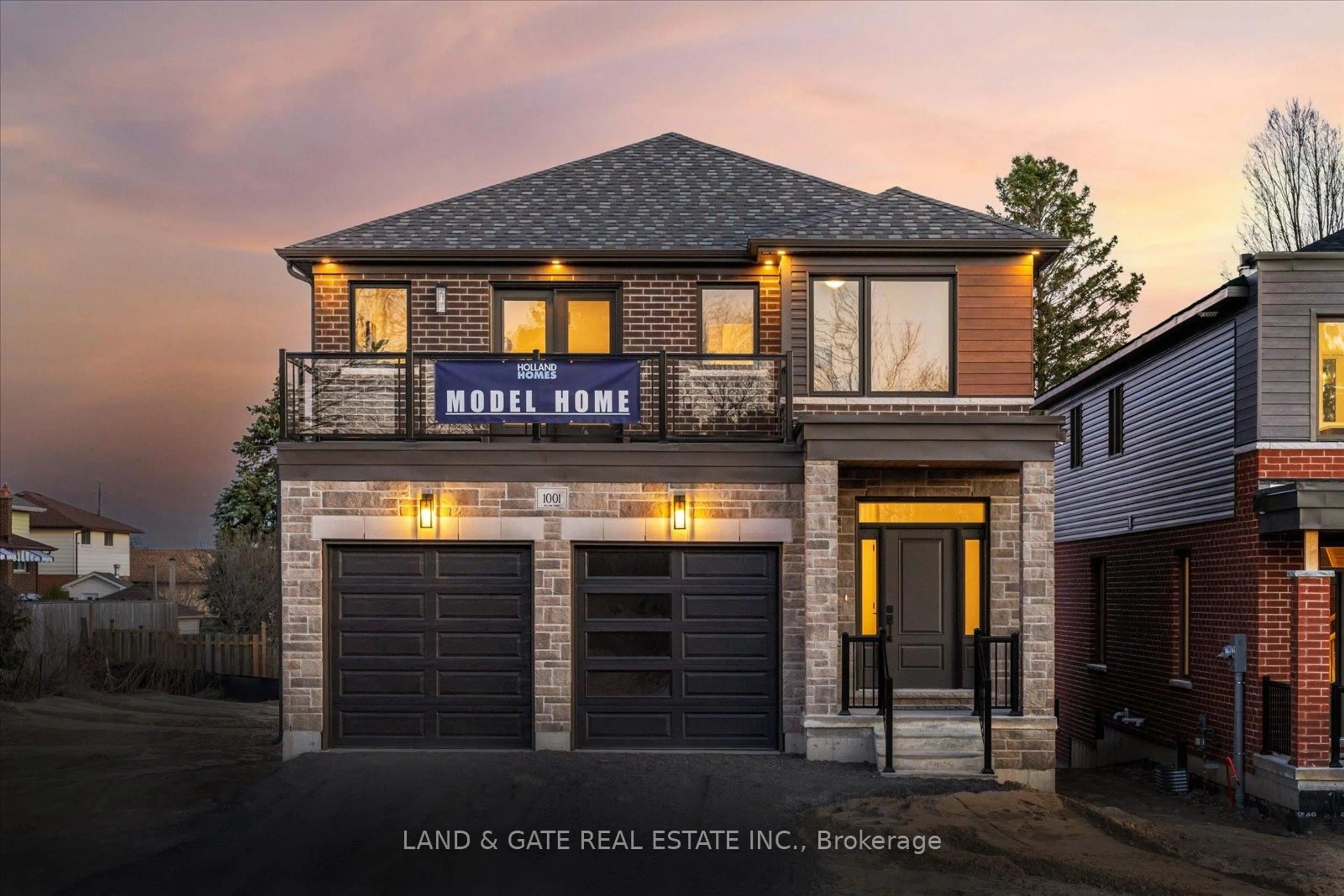 Home with brick exterior material, street for 985 Queensdale Ave, Oshawa Ontario L1H 1H4