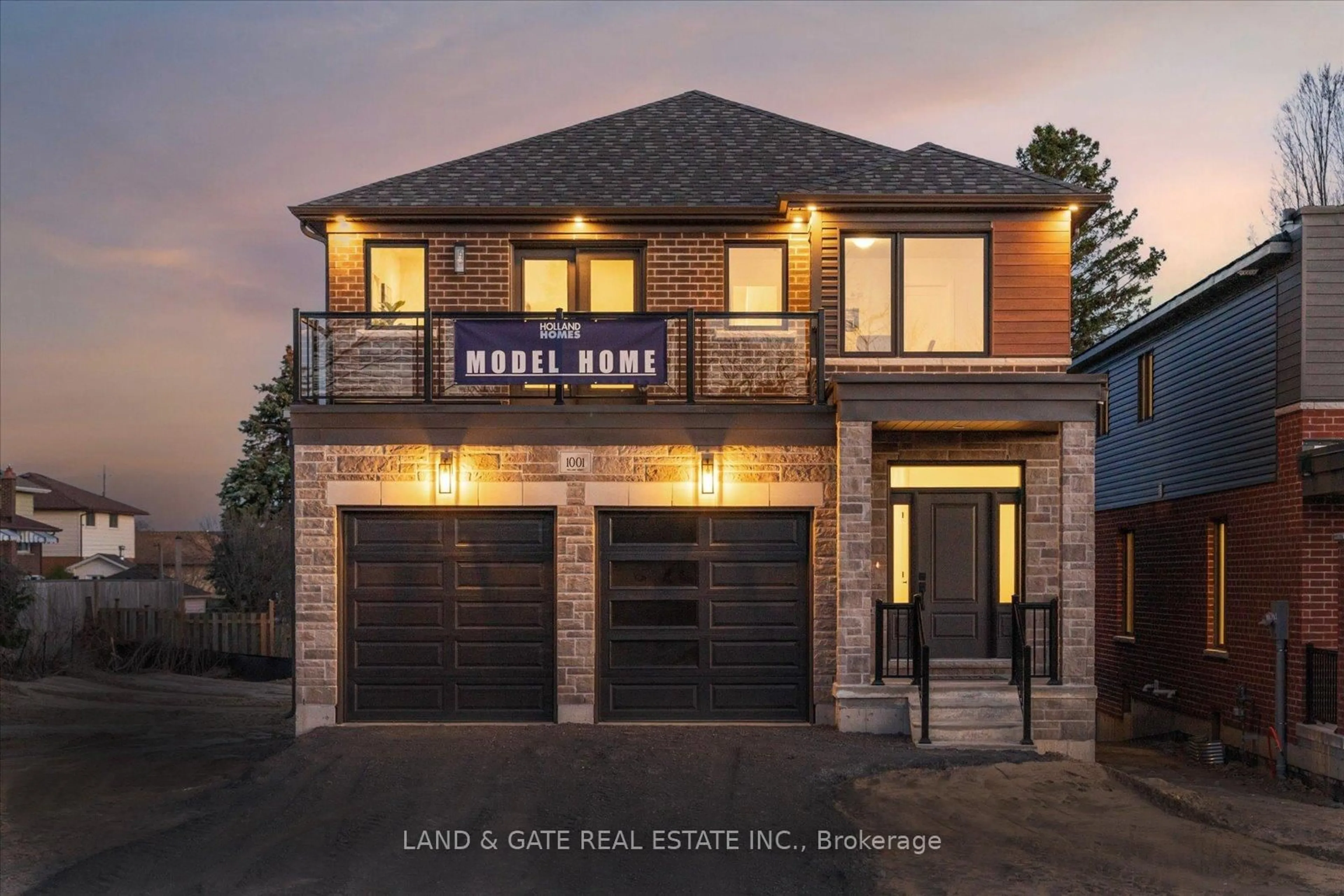 Home with brick exterior material, street for 985 Queensdale Ave, Oshawa Ontario L1H 1H4