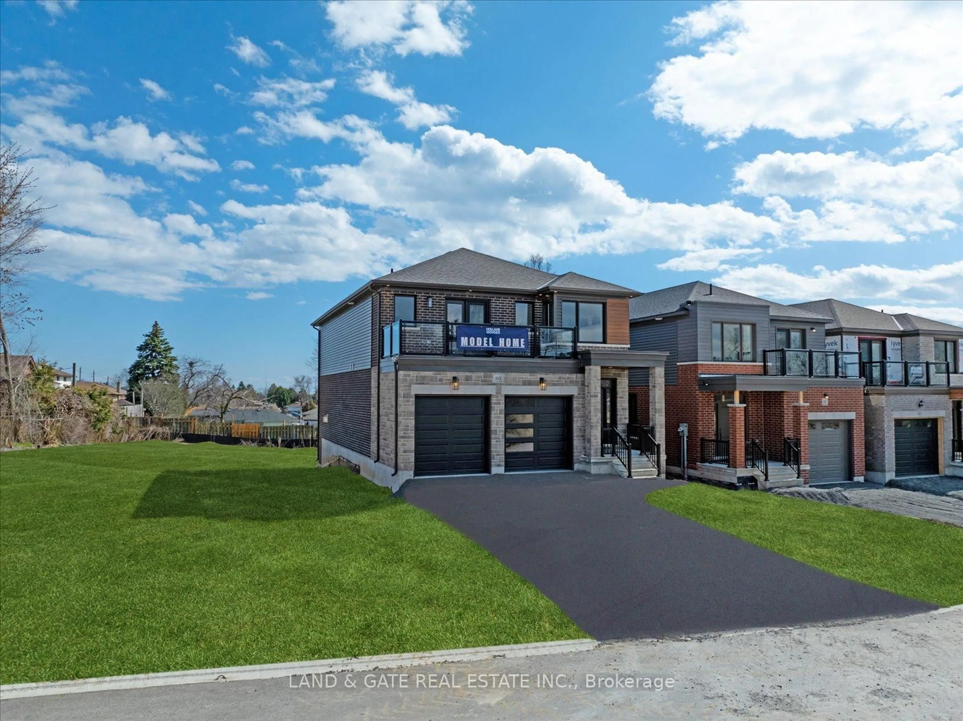 Home with brick exterior material, street for 985 Queensdale Ave, Oshawa Ontario L1H 1H4