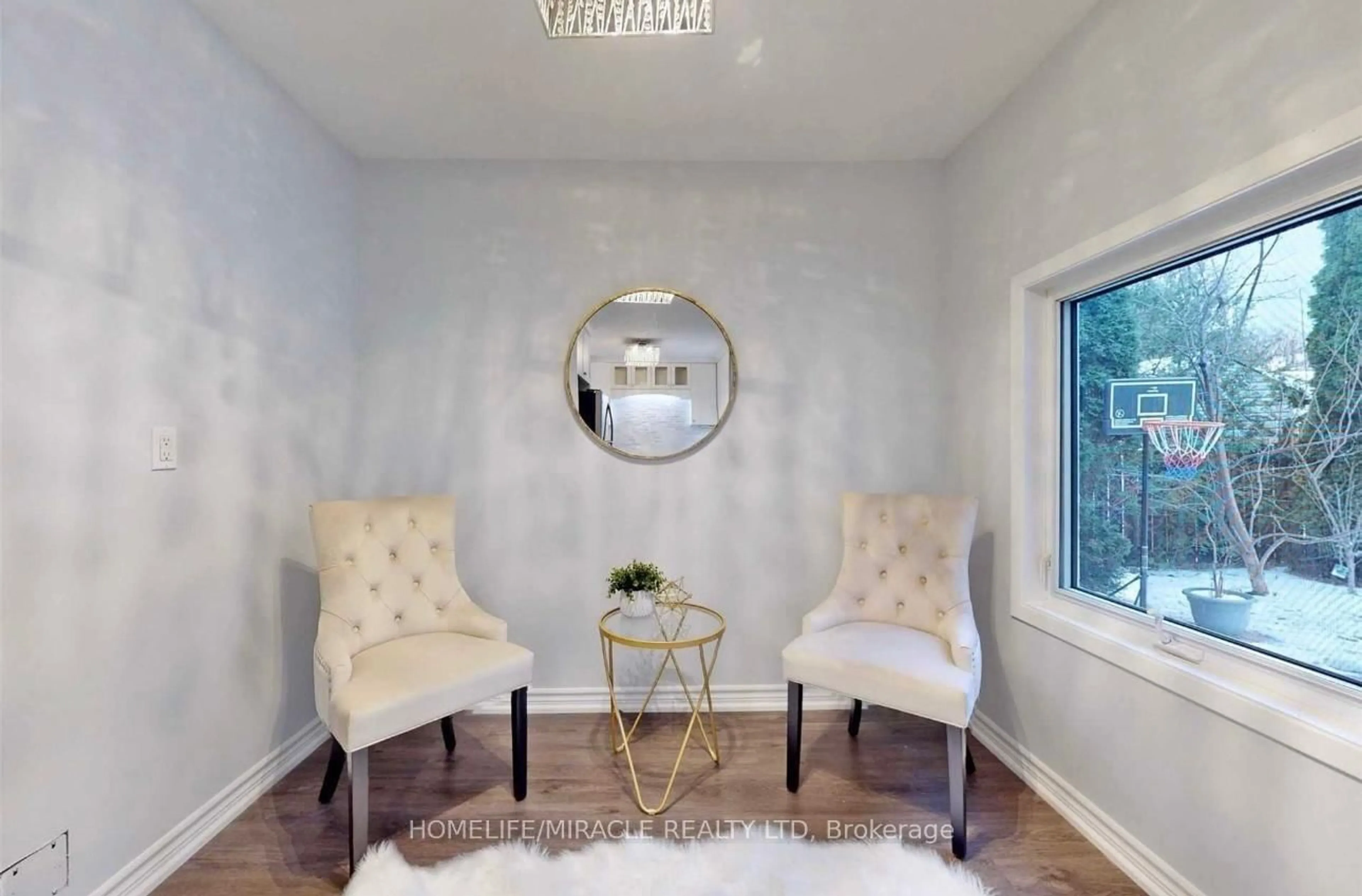 Unknown for 22 Renfield Cres, Whitby Ontario L1P 1B4