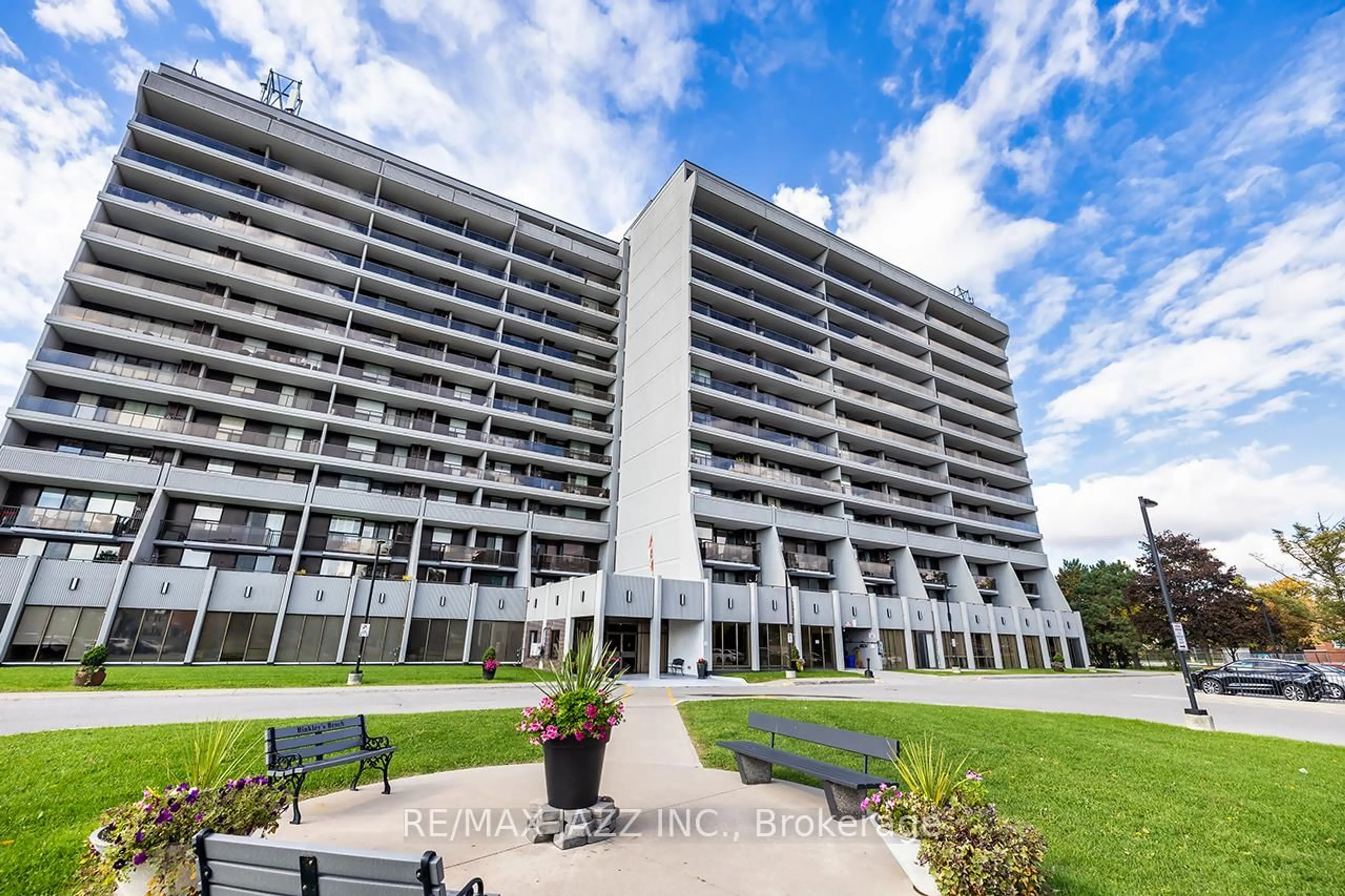 Unknown for 92 Church St #PH 4, Ajax Ontario L1S 6B4