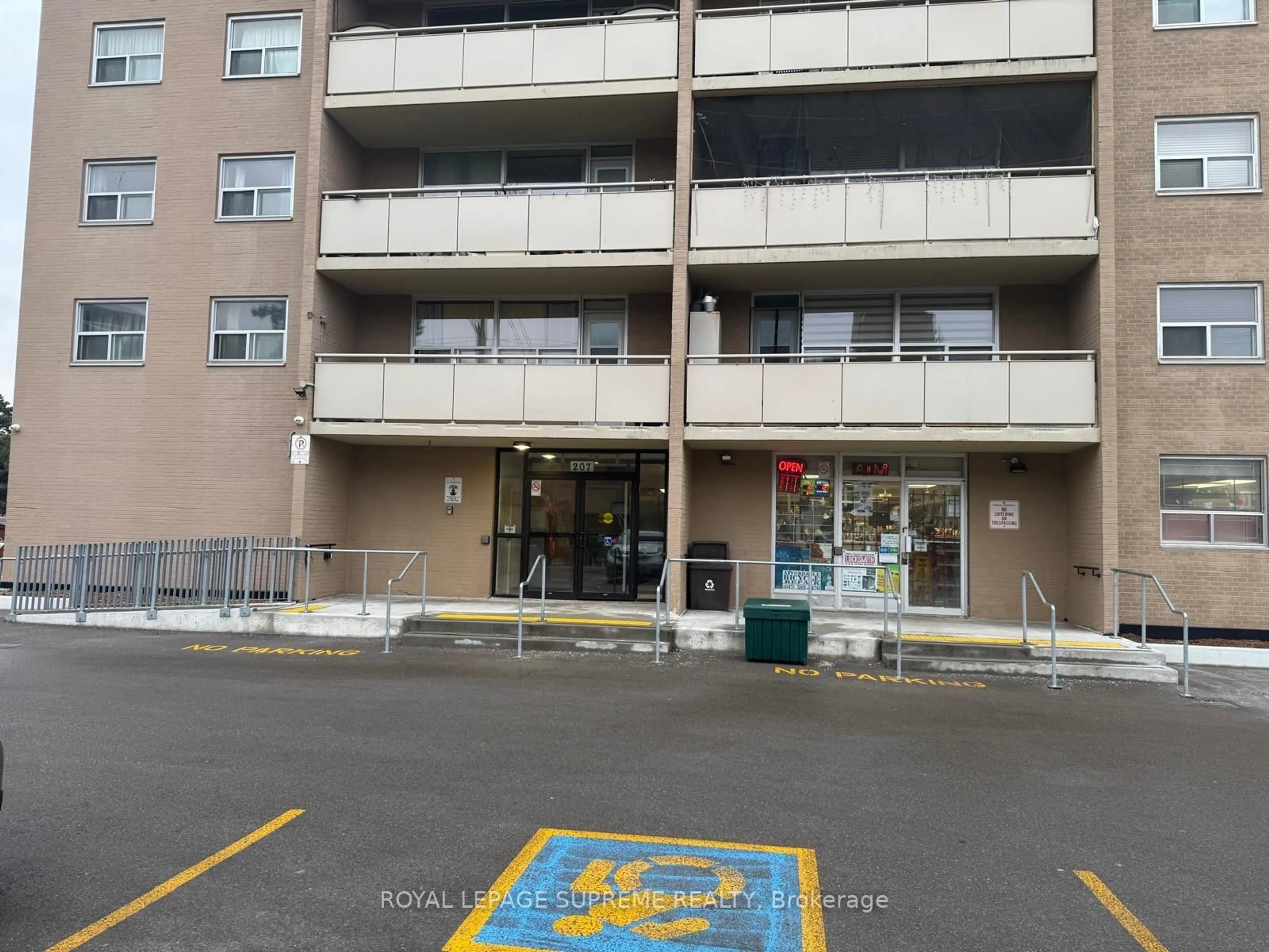 Unknown for 207 Galloway Rd #704, Toronto Ontario M1E 4X3