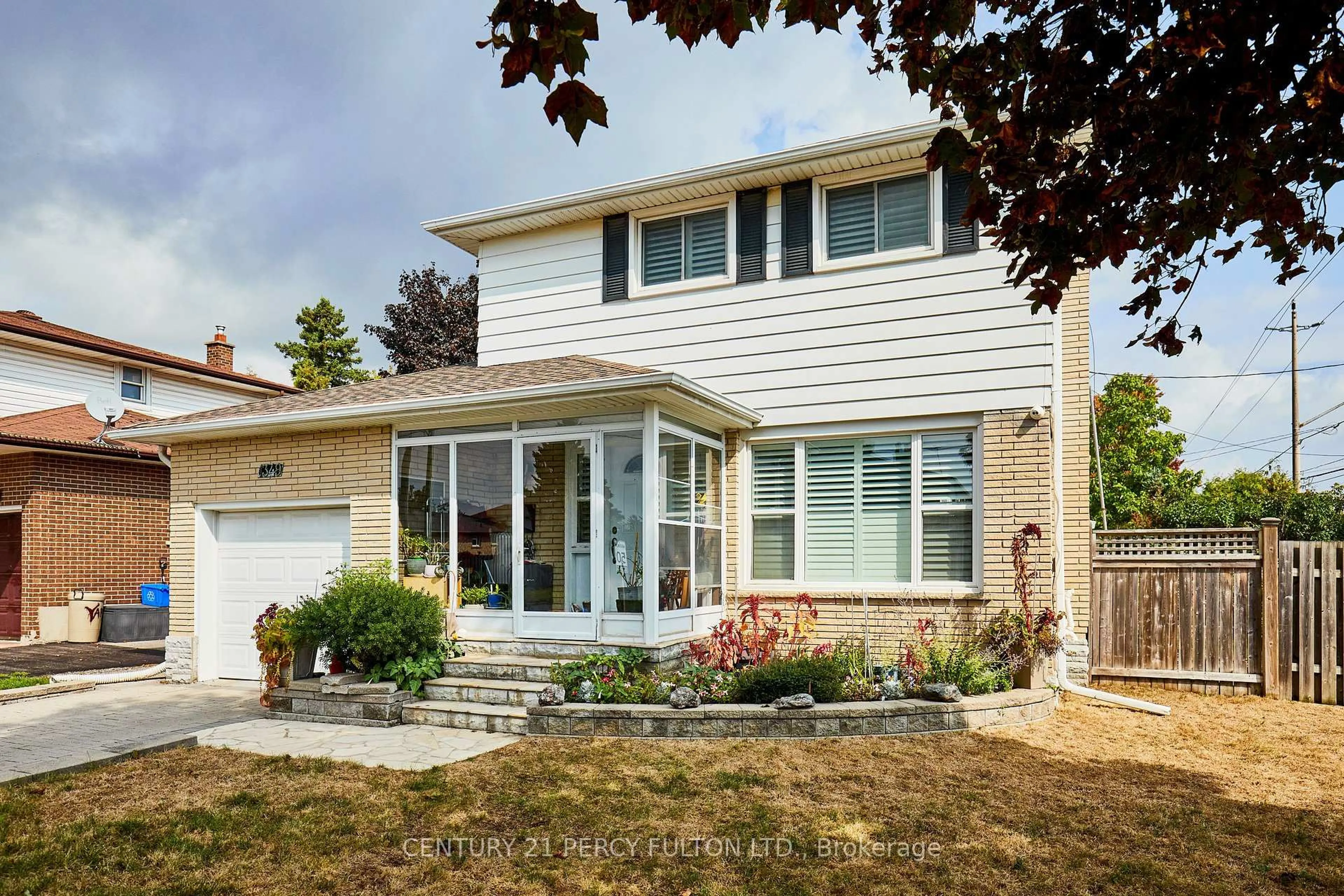 Home with vinyl exterior material, street for 1349 Somerville St, Oshawa Ontario L1G 4L3