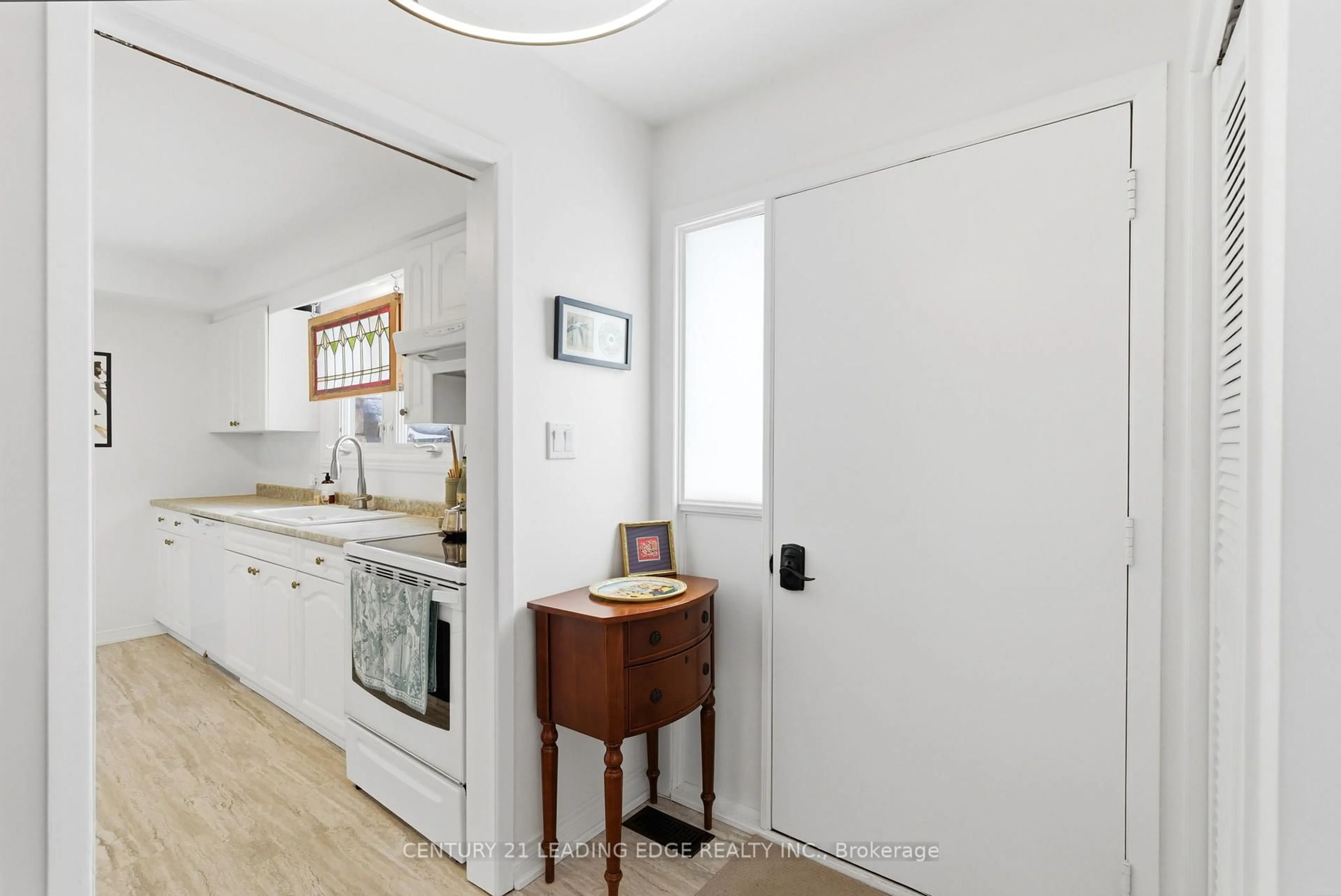 Unknown for 581 Arnhem Dr, Oshawa Ontario L1G 2J7