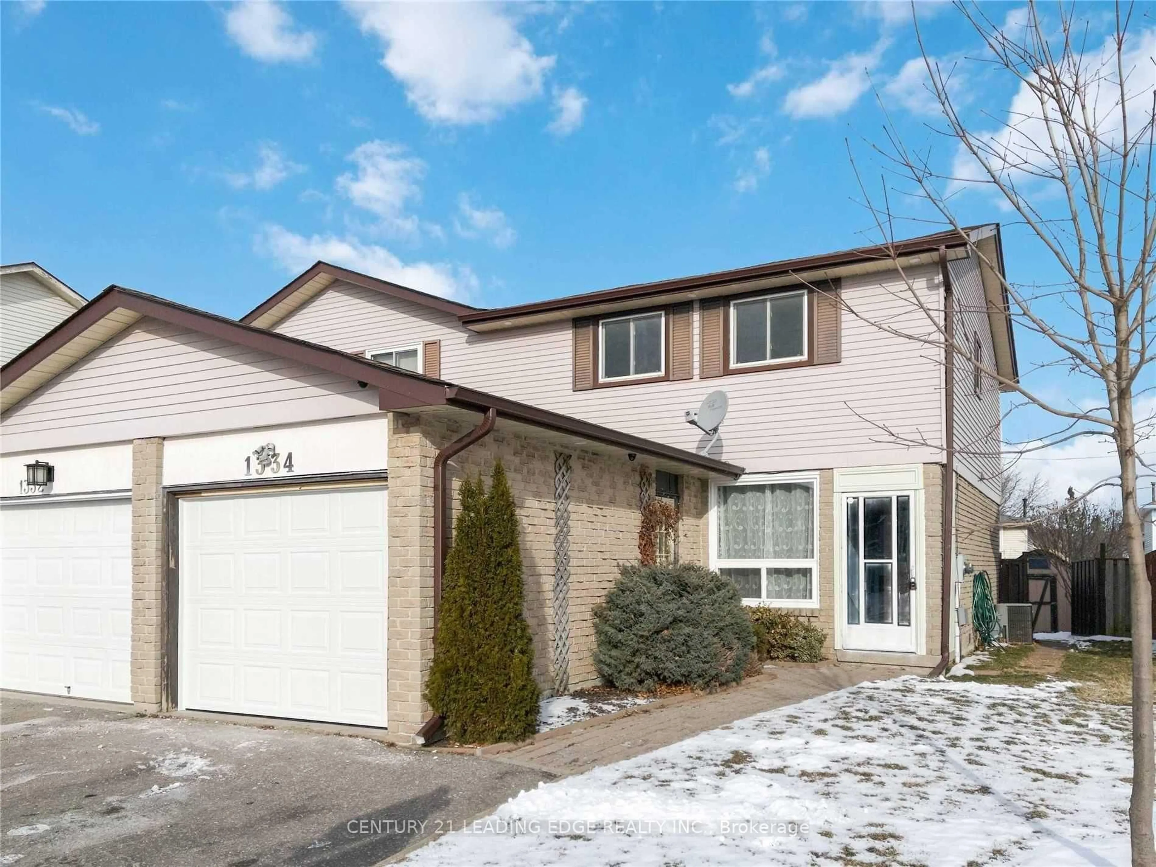 Unknown for 1334 Pinehurst Ave, Oshawa Ontario L1H 8G5