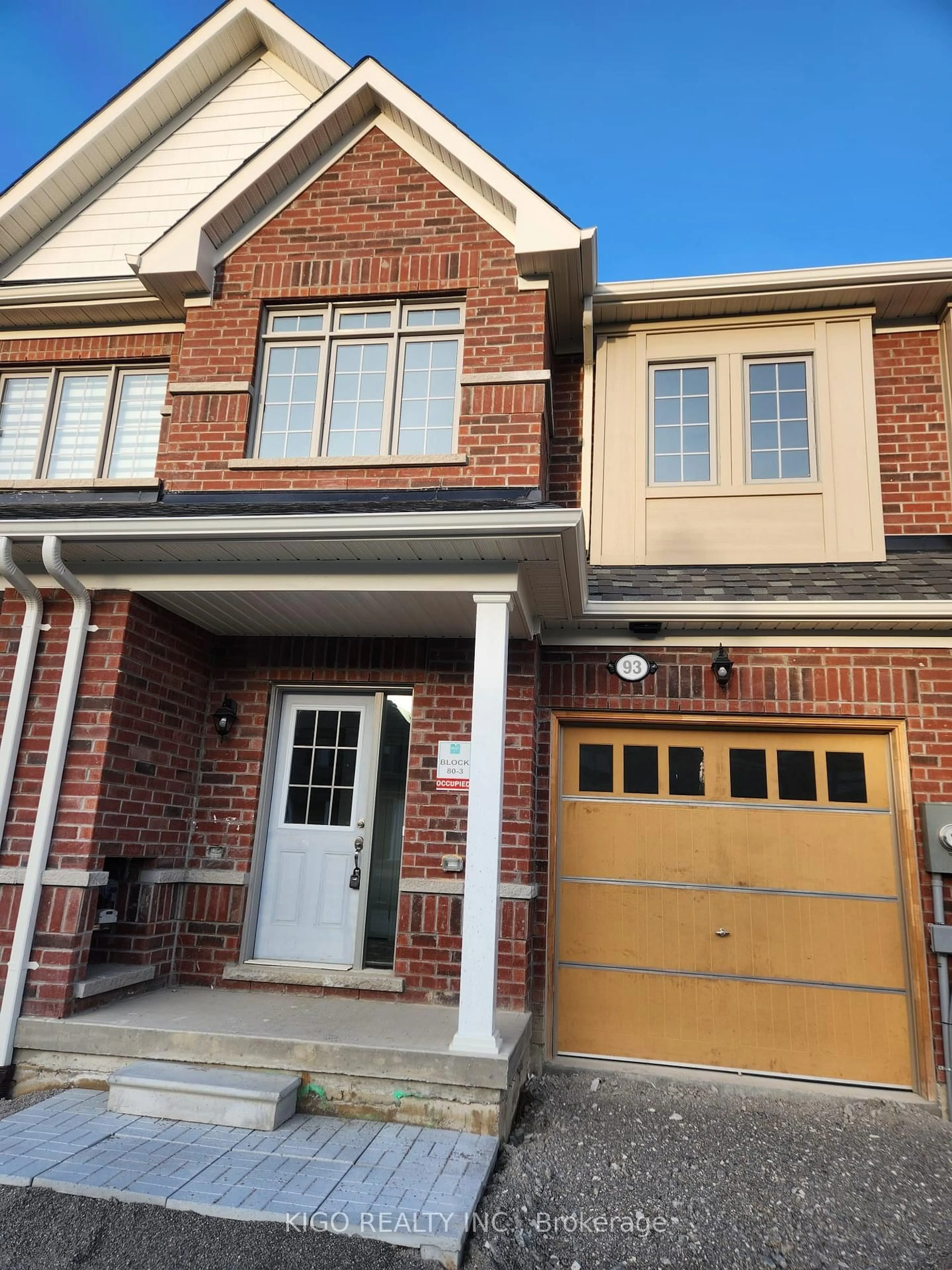 Home with brick exterior material, street for 93 North Garden Blvd, Scugog Ontario L9L 1B3