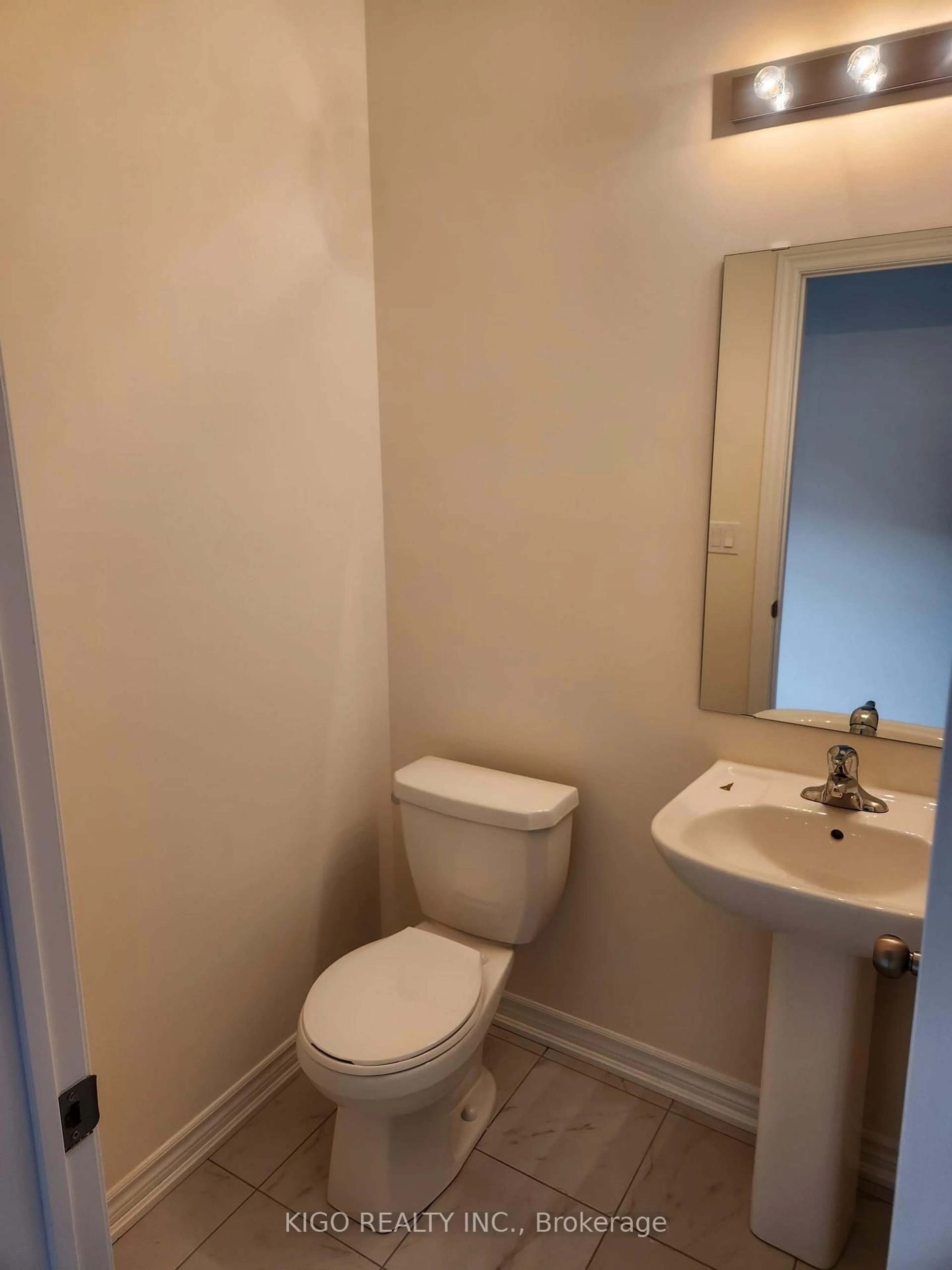 A pic of a room for 93 North Garden Blvd, Scugog Ontario L9L 1B3