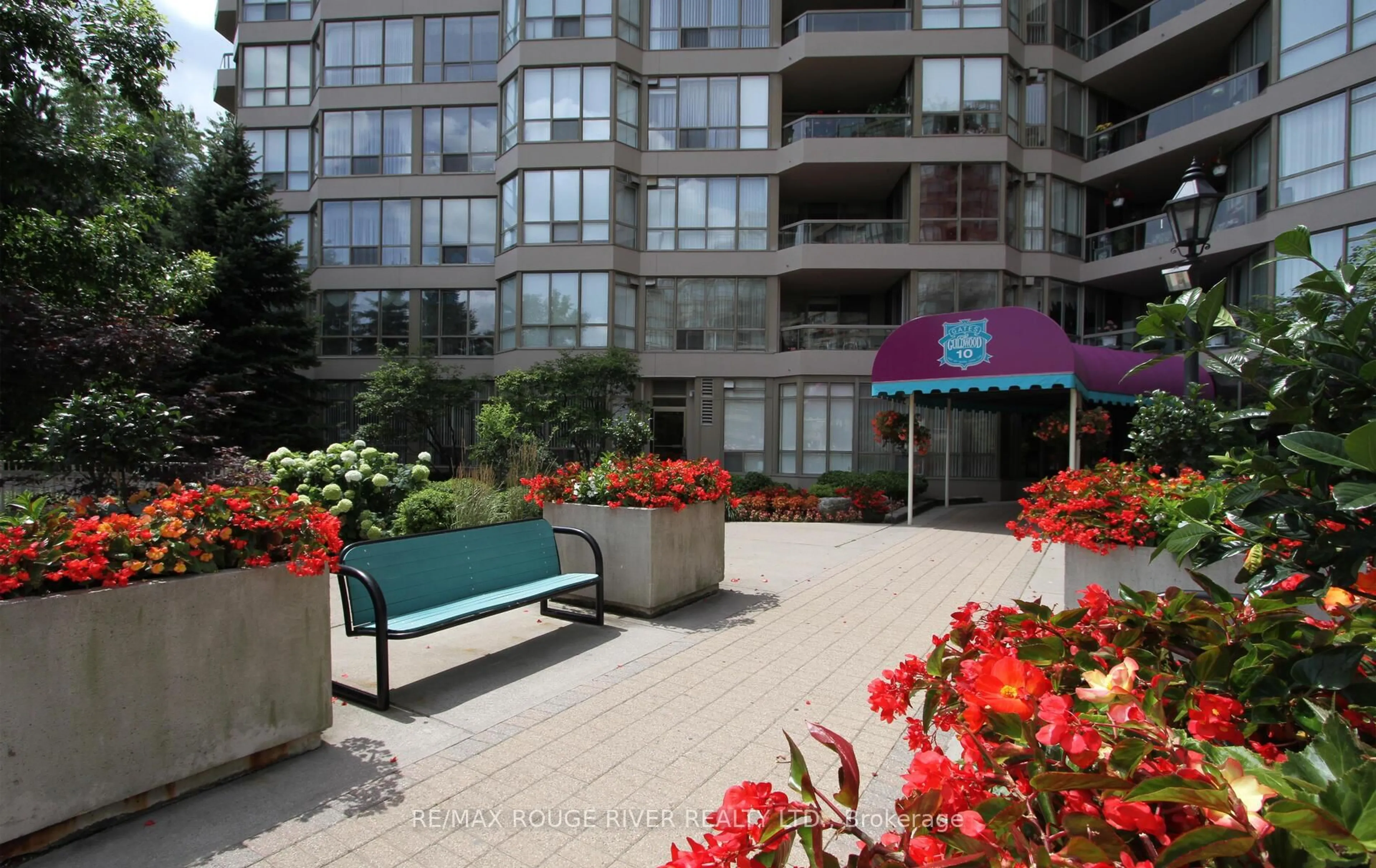 Patio, street for 10 Guildwood Pkwy #1429, Toronto Ontario M1E 5B5