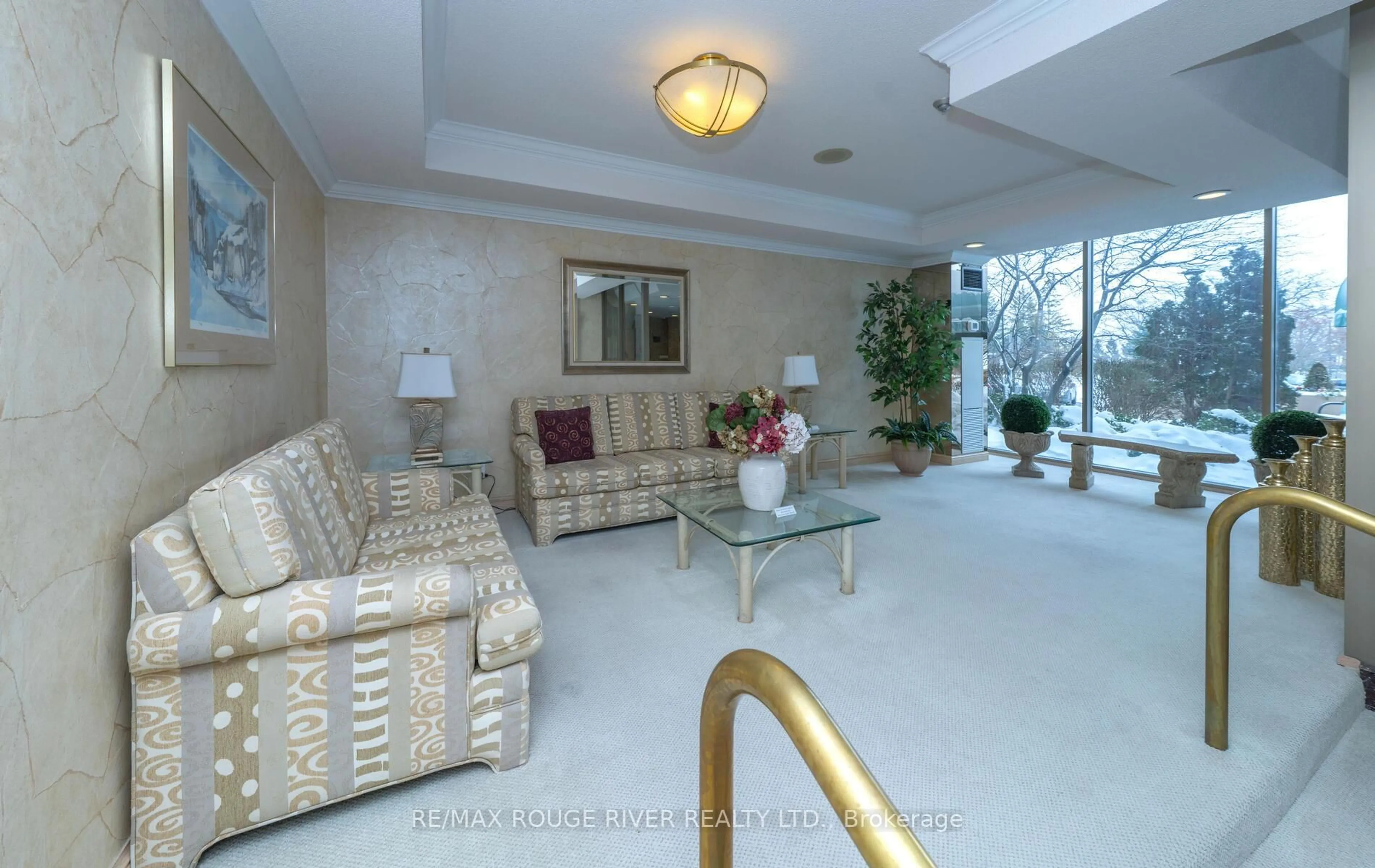 Living room with furniture, unknown for 10 Guildwood Pkwy #1429, Toronto Ontario M1E 5B5