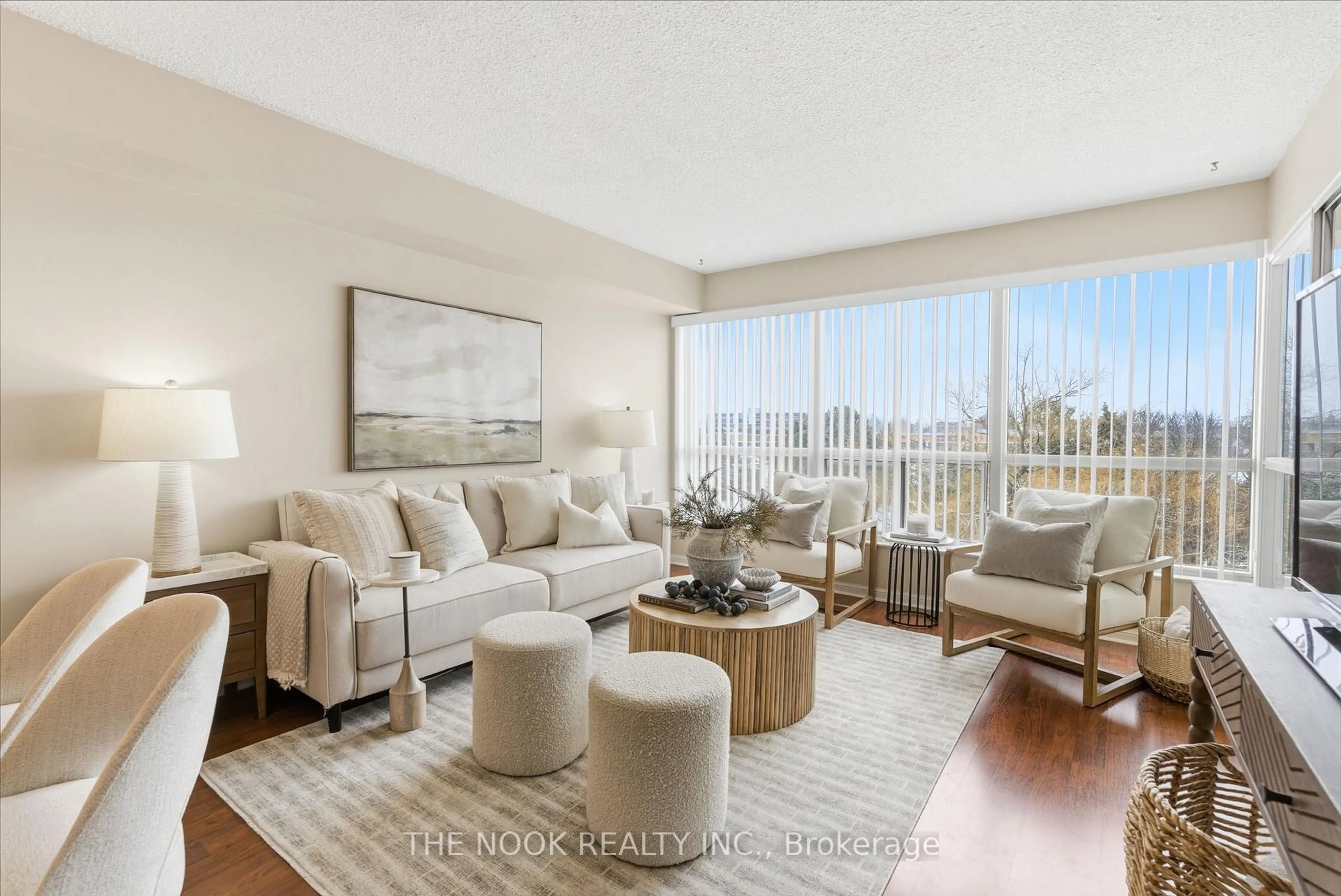 Living room with furniture, unknown for 712 Rossland Rd #608, Whitby Ontario L1N 9E8