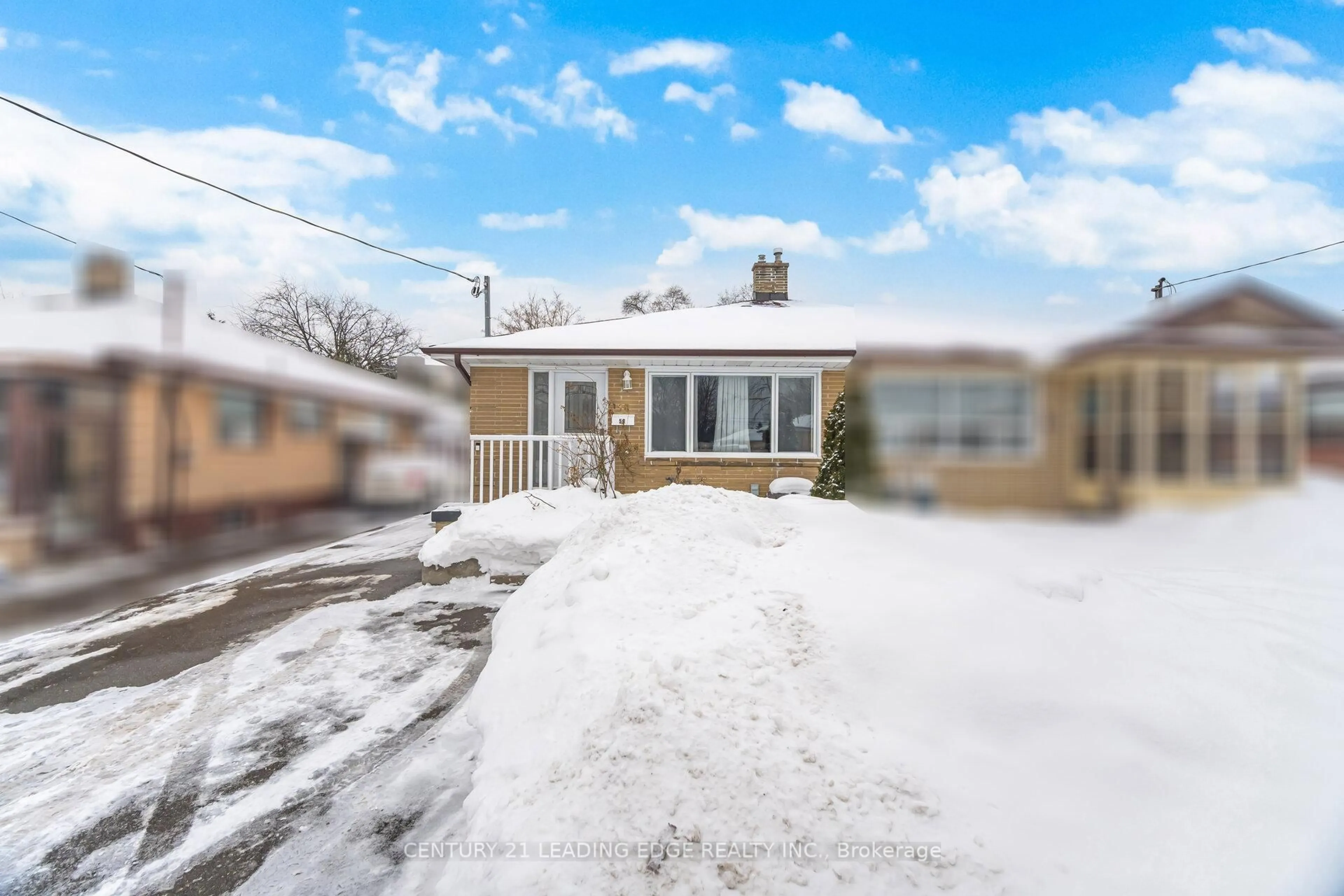 A pic from outside/outdoor area/front of a property/back of a property/a pic from drone, street for 58 Rushley Dr, Toronto Ontario M1P 3S5