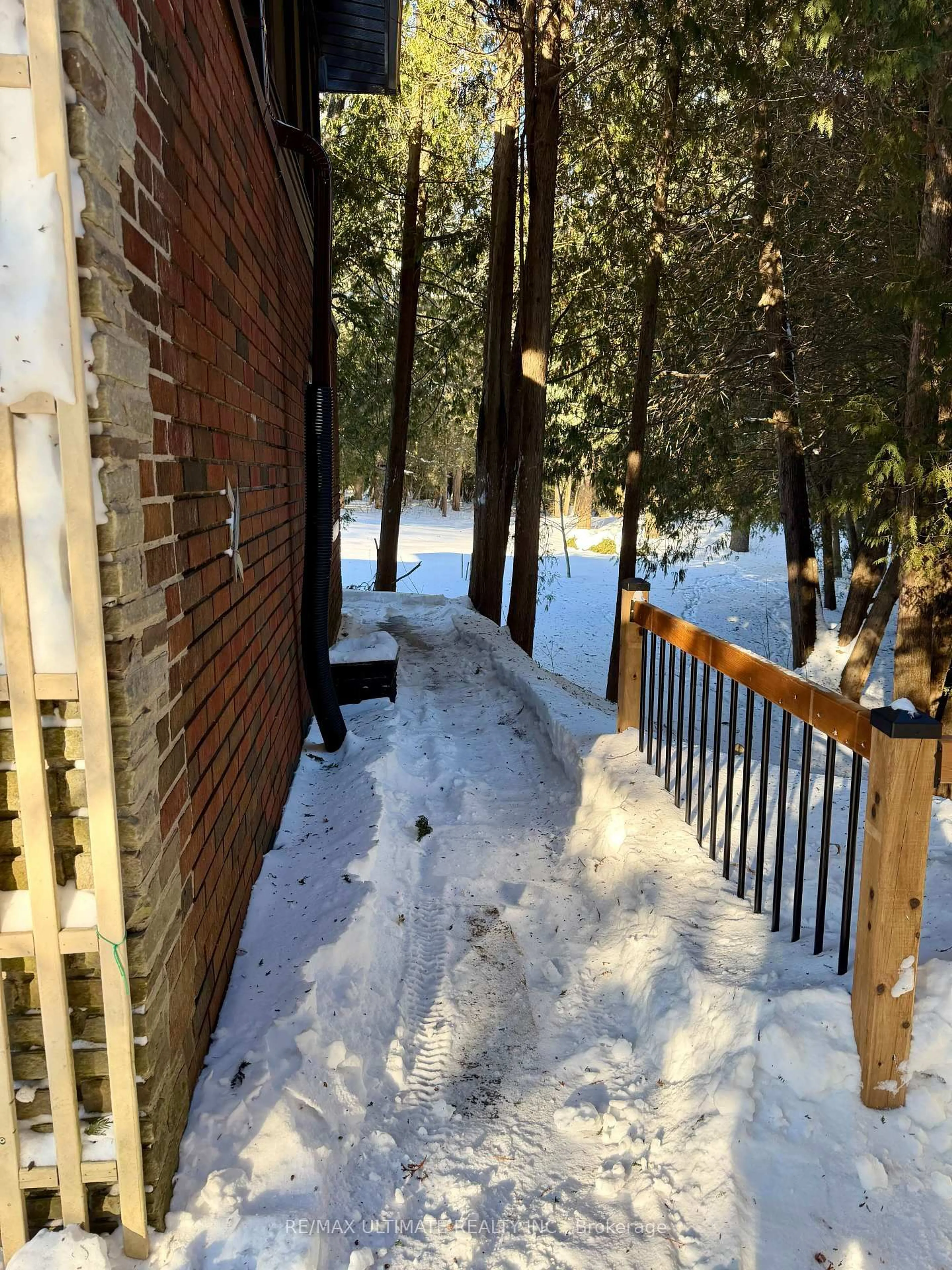 Patio, unknown for 5085 Sideline 12, Pickering Ontario L1Y 1A1