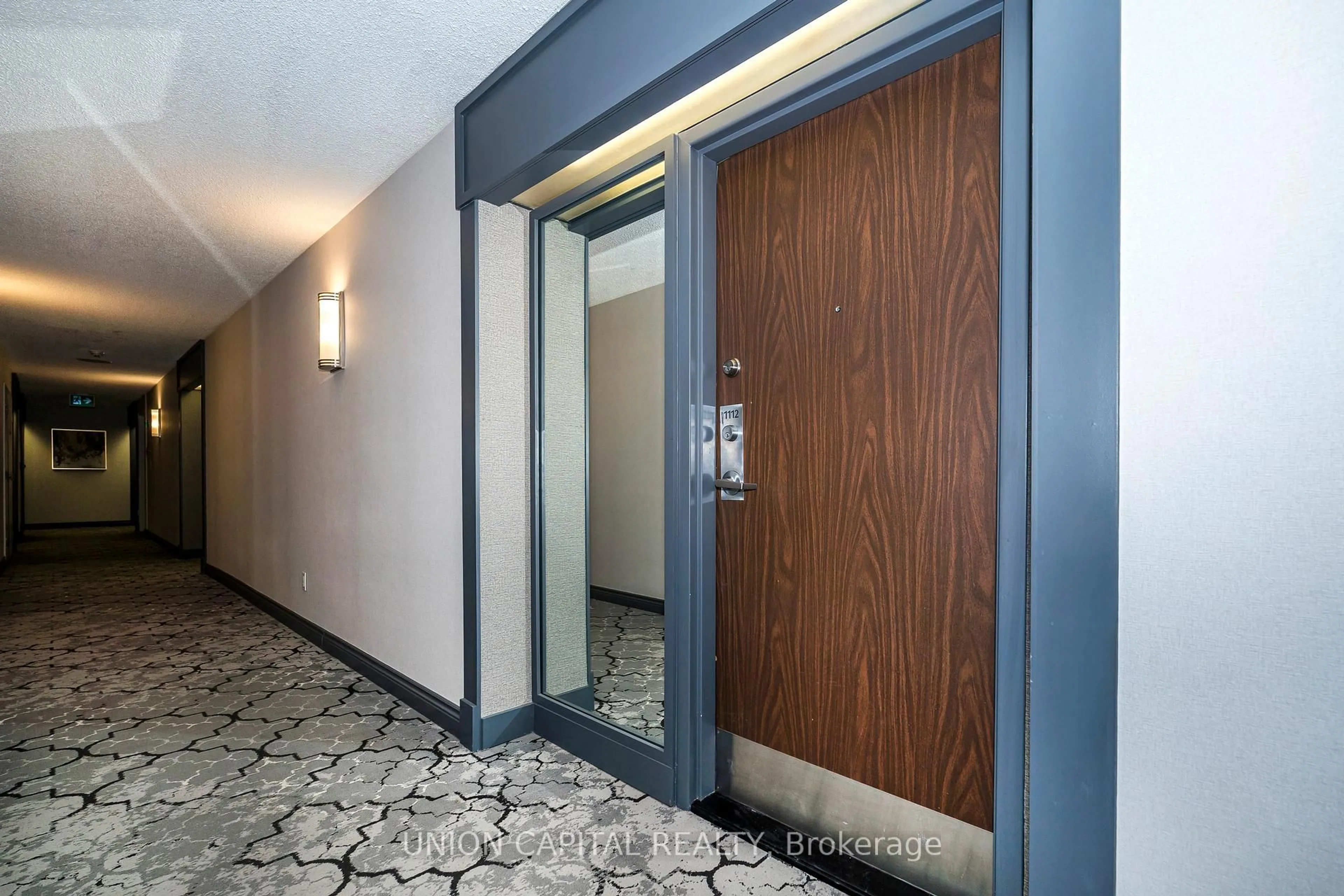 Indoor foyer for 225 Bamburgh Circ #1112, Toronto Ontario M1W 3X9