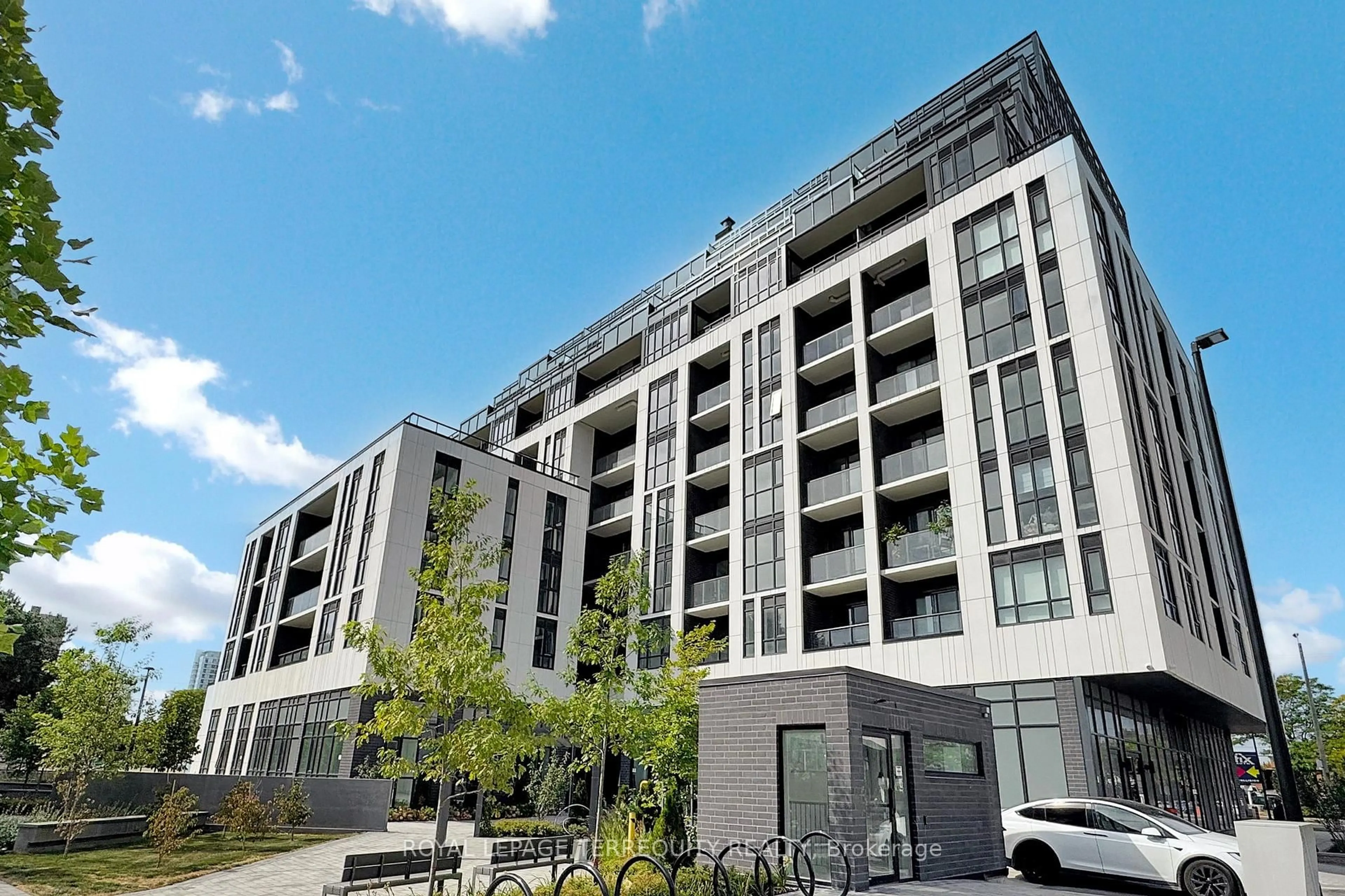 A pic from outside/outdoor area/front of a property/back of a property/a pic from drone, building for 3429 Sheppard Ave #605, Toronto Ontario M1T 0C2