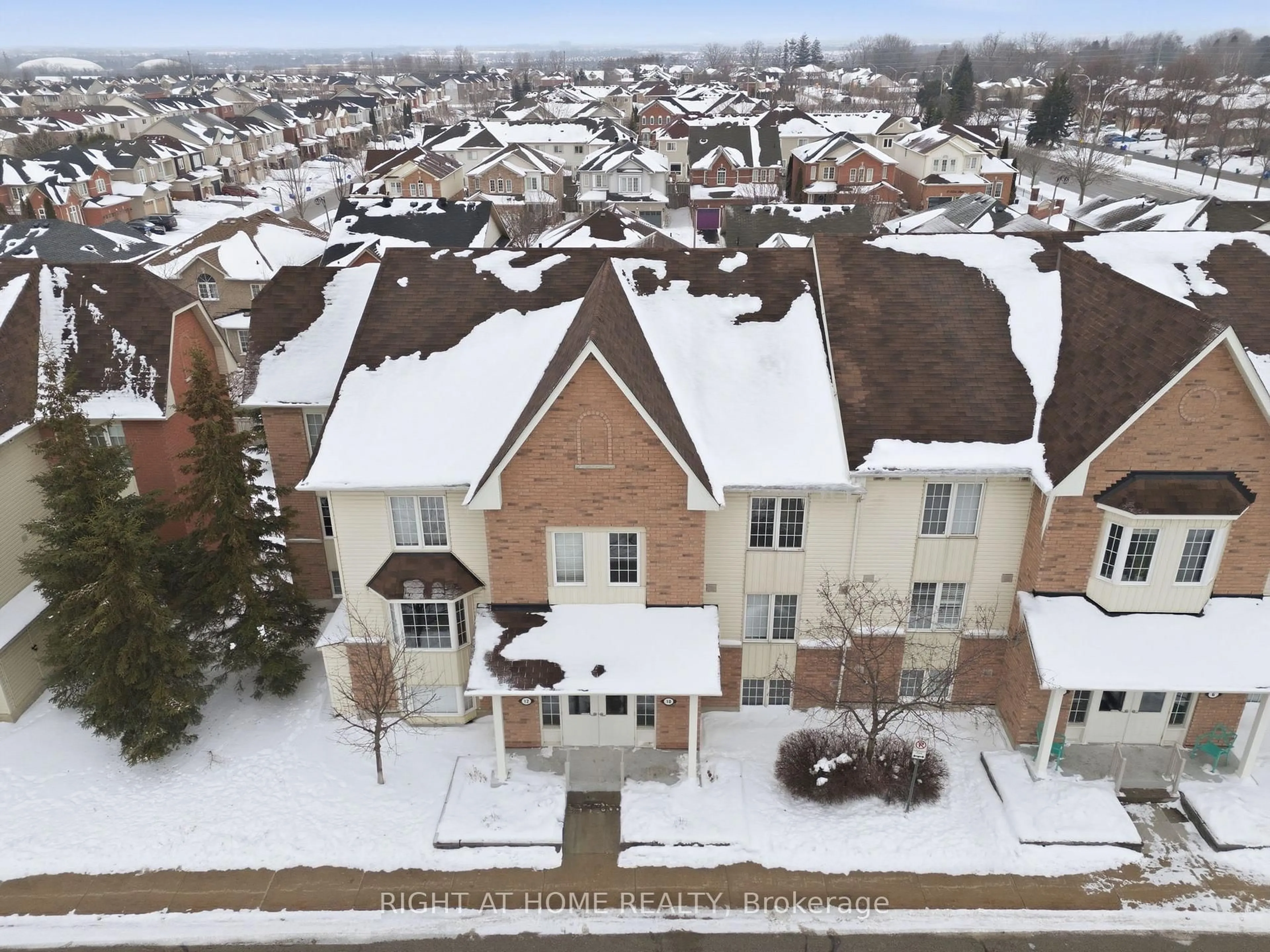 A pic from outside/outdoor area/front of a property/back of a property/a pic from drone, street for 10 Petra Way #3, Whitby Ontario L1R 0A6
