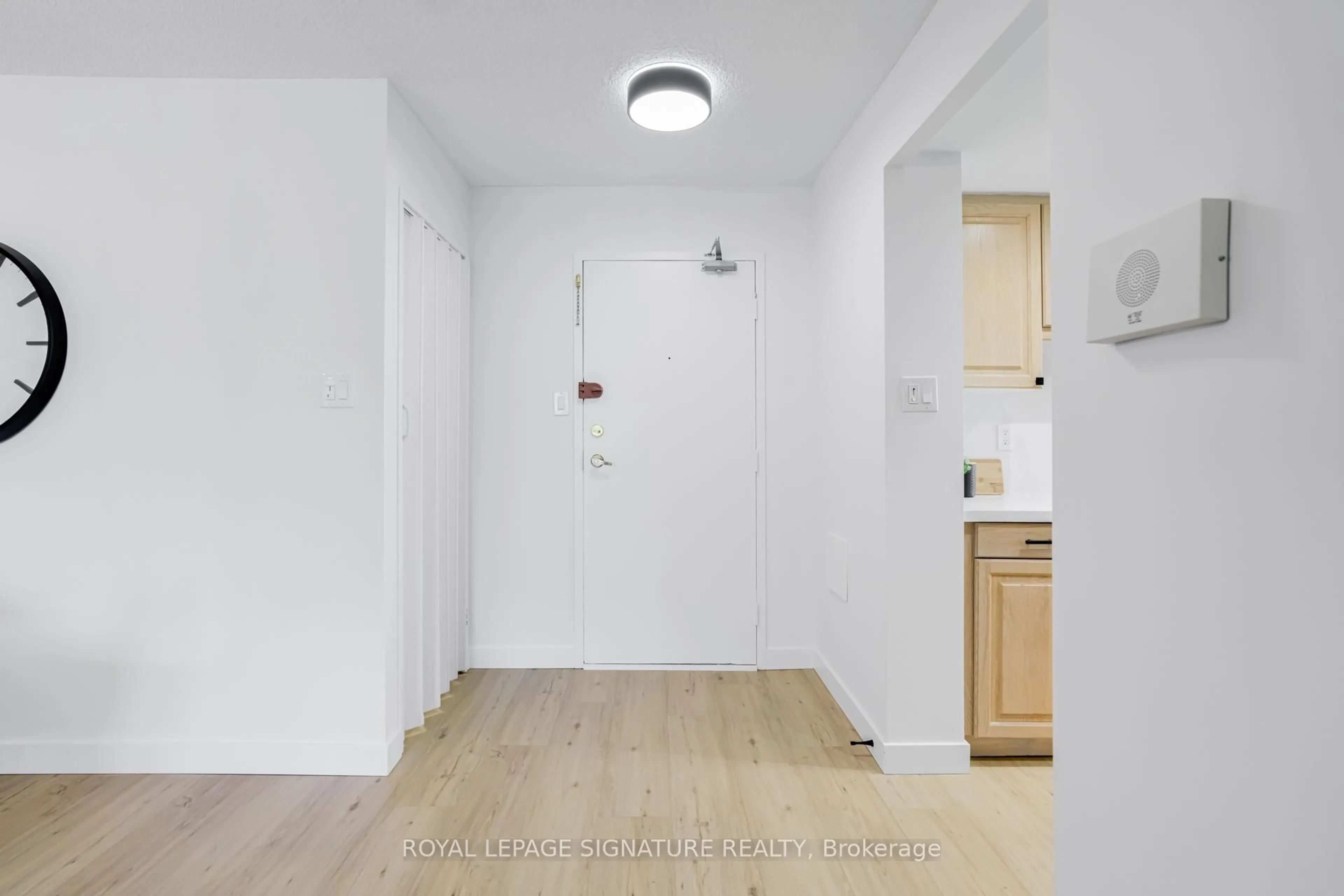 A pic of a room for 3151 Bridletowne Circ #203, Toronto Ontario M1W 2T1