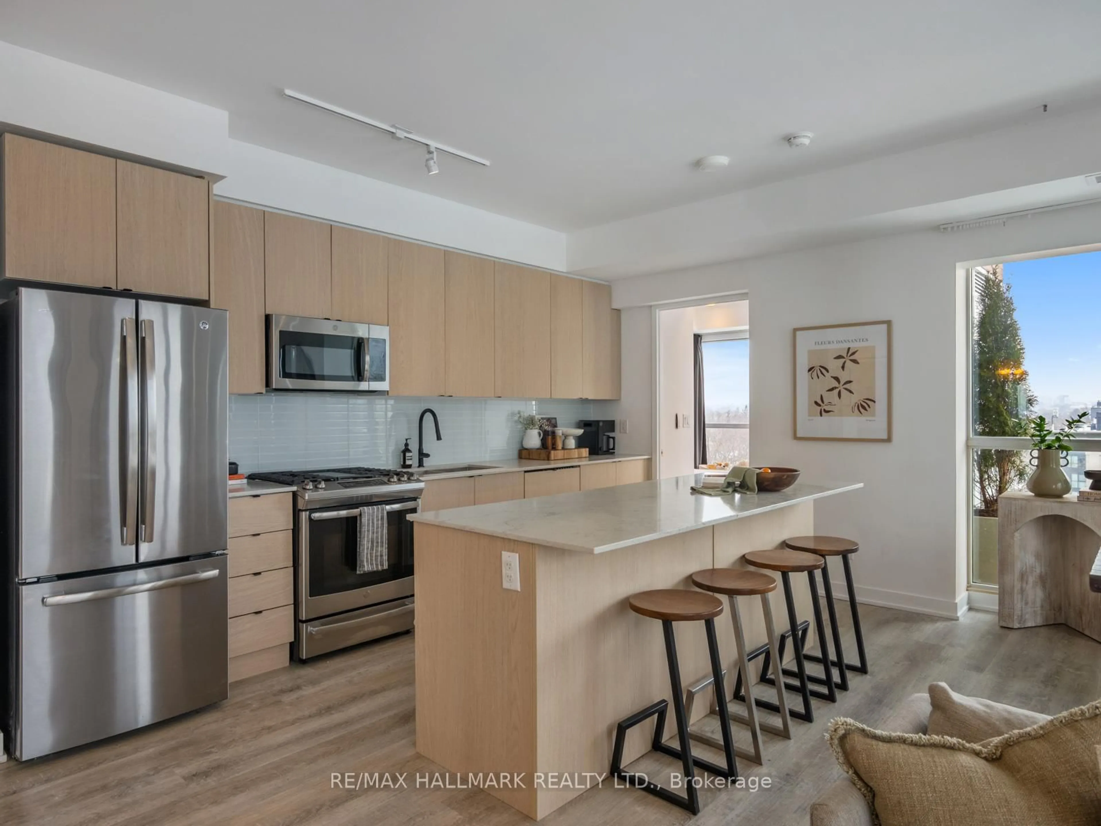 Open concept kitchen, unknown for 1350 Kingston Rd #604, Toronto Ontario M1N 0B7