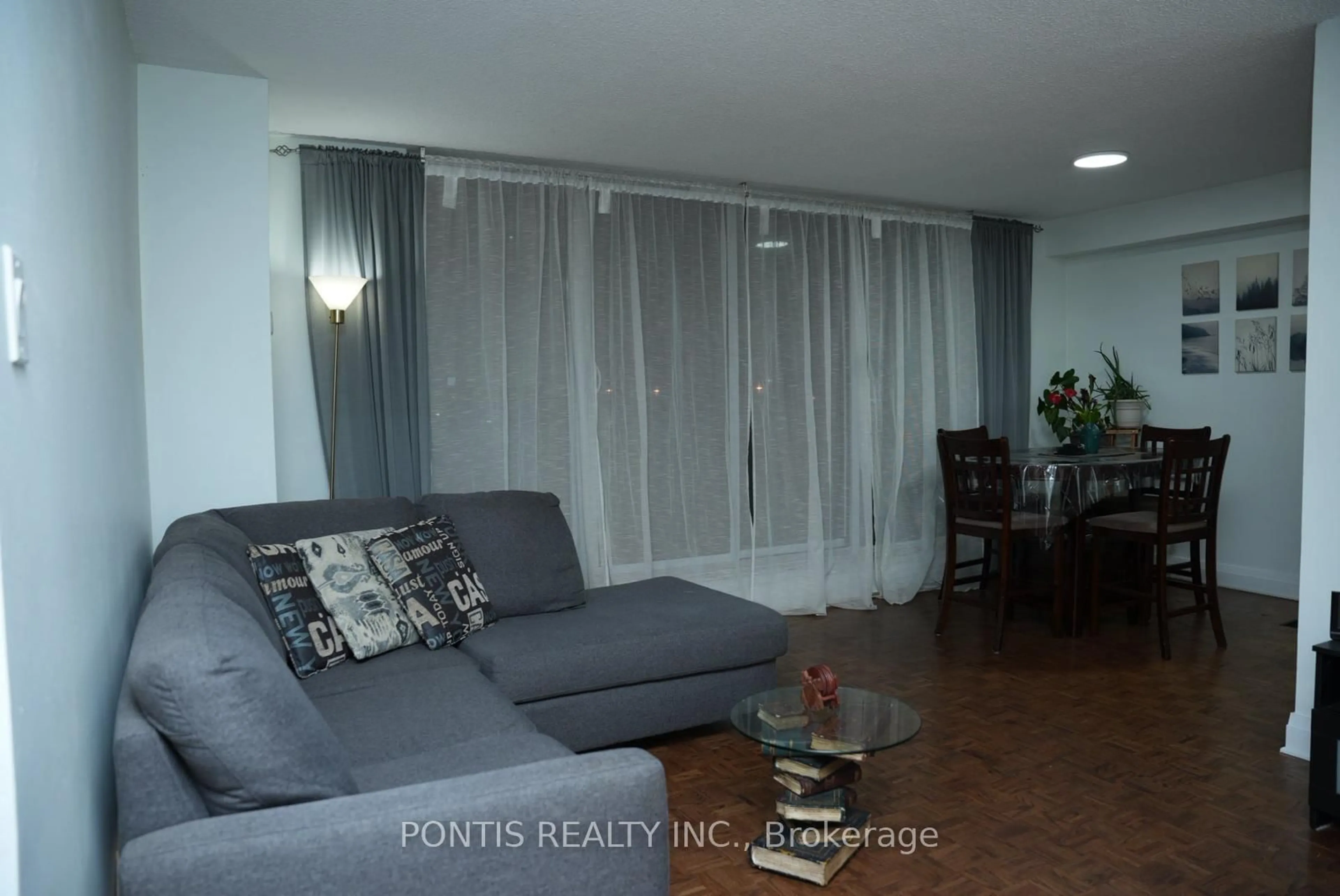 Living room with furniture, unknown for 100 PRUDENTIAL Dr #408, Toronto Ontario M1P 4V4