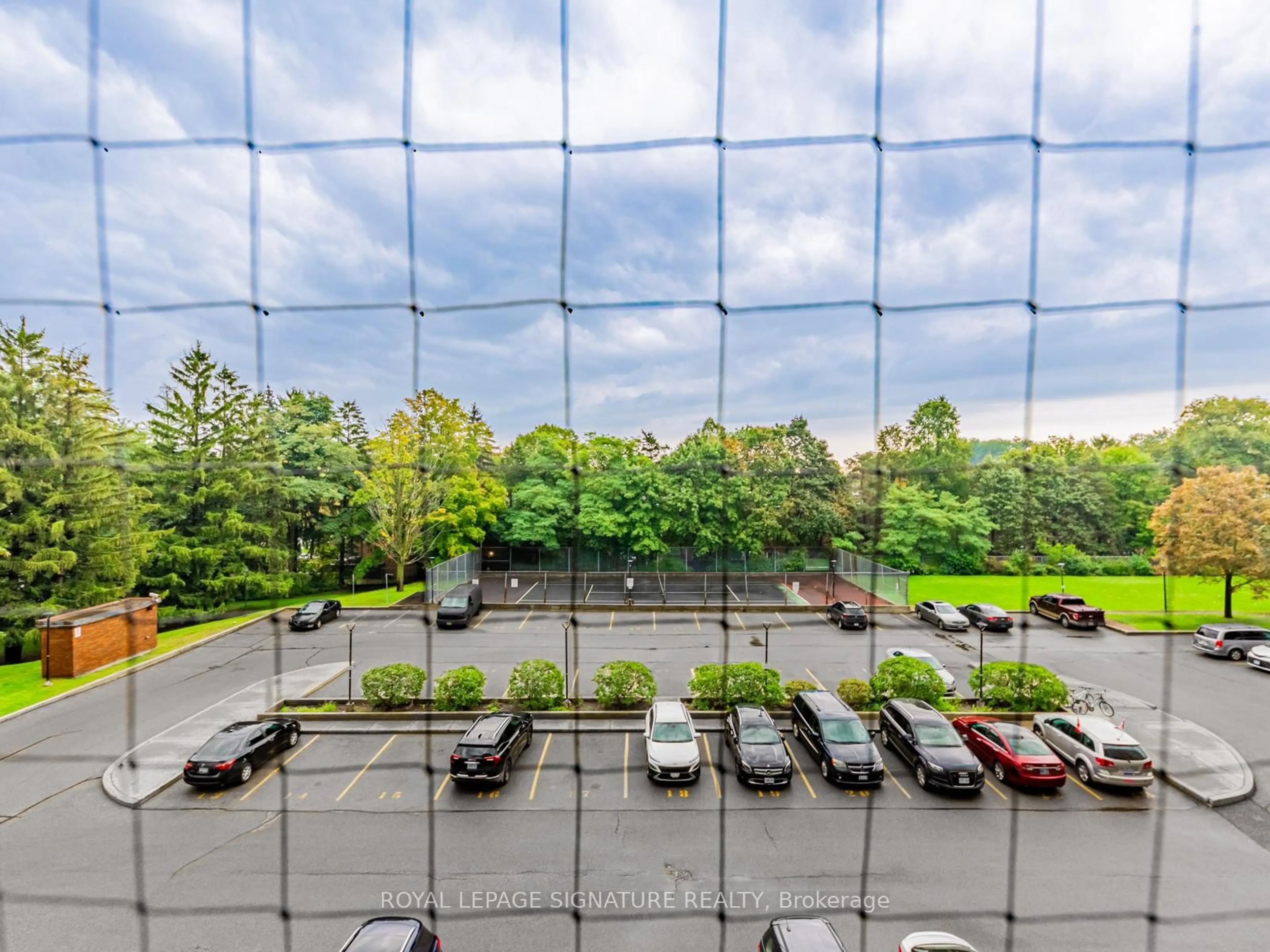 Patio, unknown for 121 Ling Rd #413, Toronto Ontario M1E 4Y2