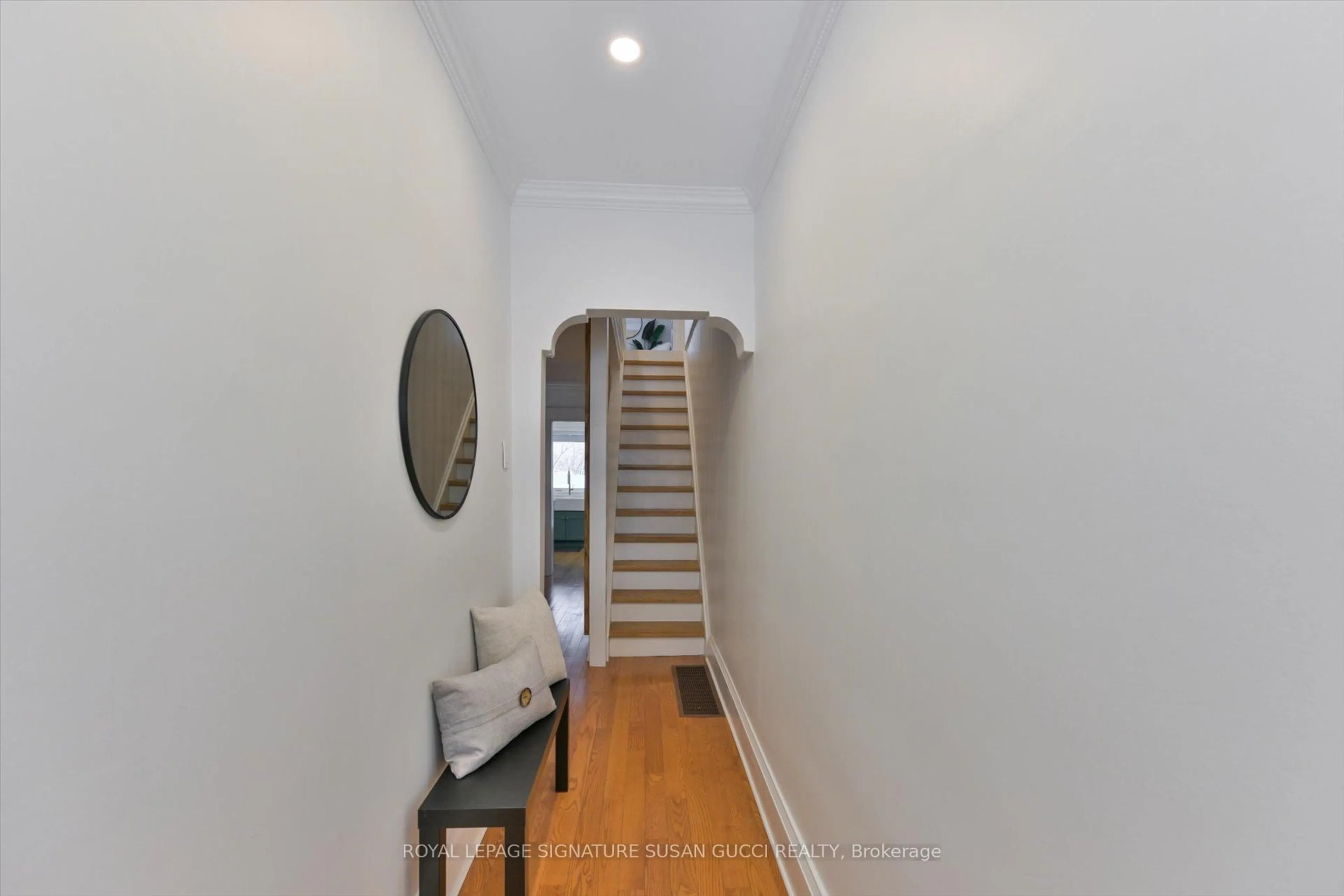 Unknown for 925 Greenwood Ave, Toronto Ontario M4J 4C2