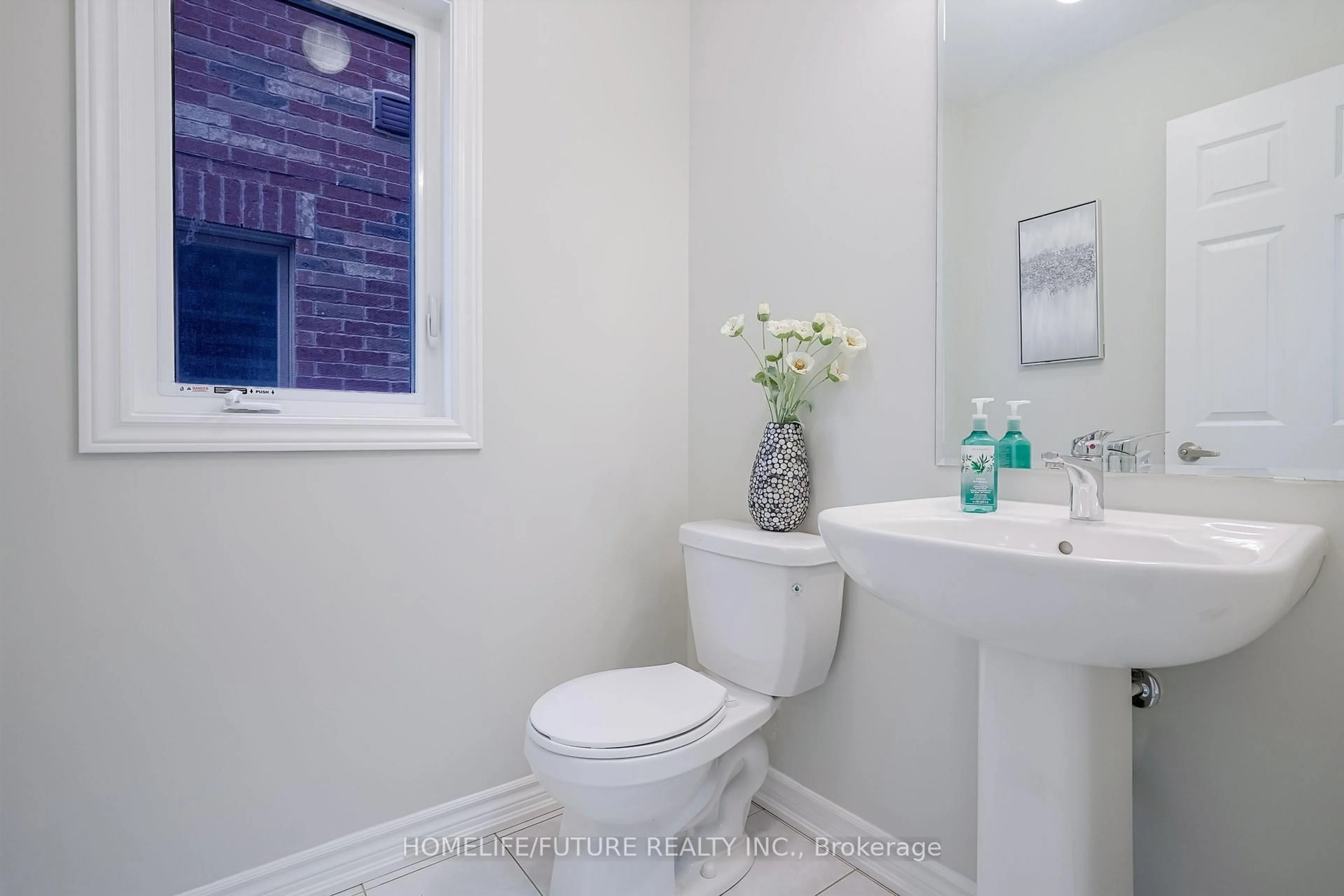 Standard bathroom, ceramic/tile floor for 1297 Apollo St, Oshawa Ontario L1K 3E7