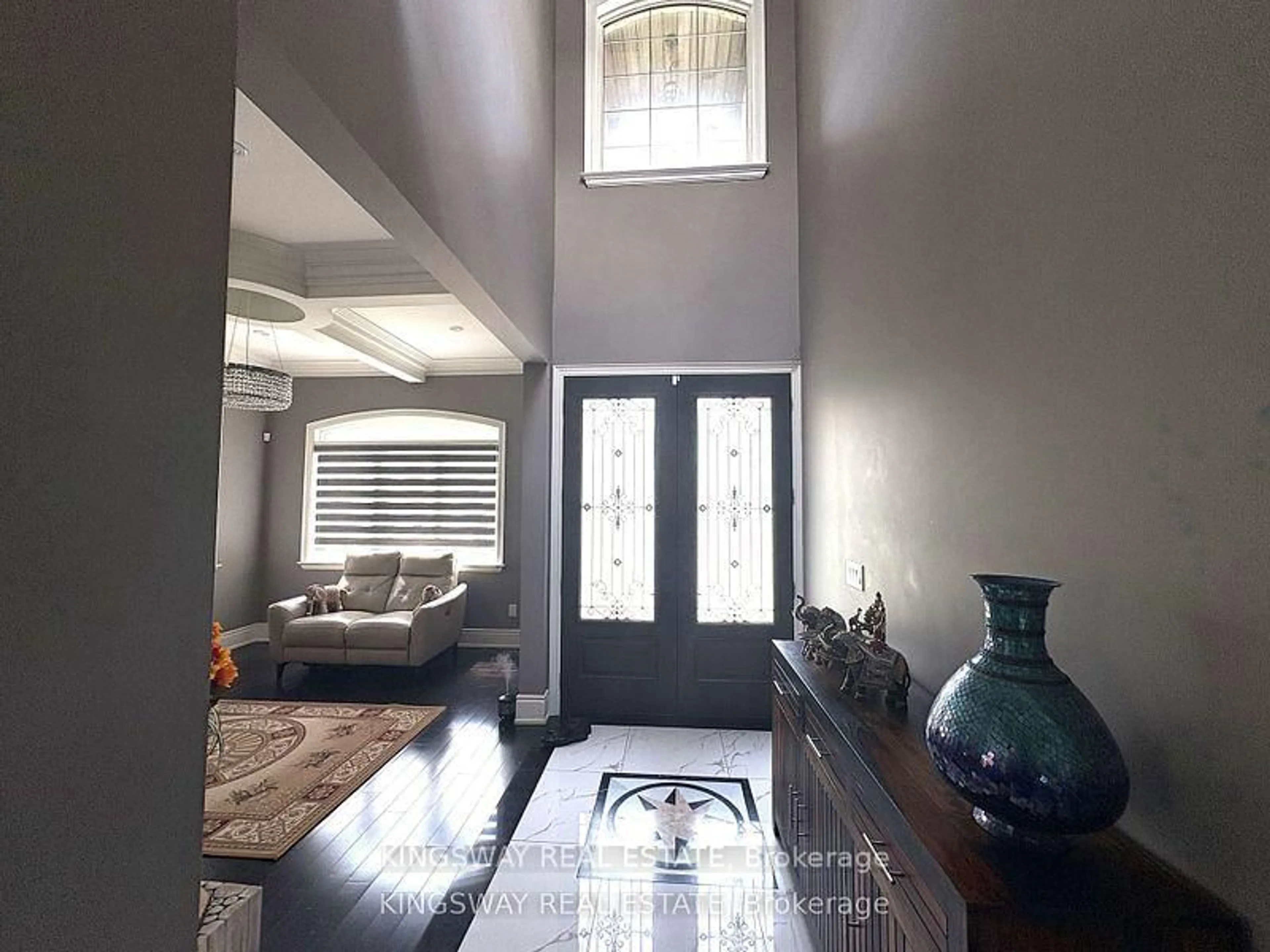 Indoor entryway for 3686 Ellesmere Rd, Toronto Ontario M1C 1H6