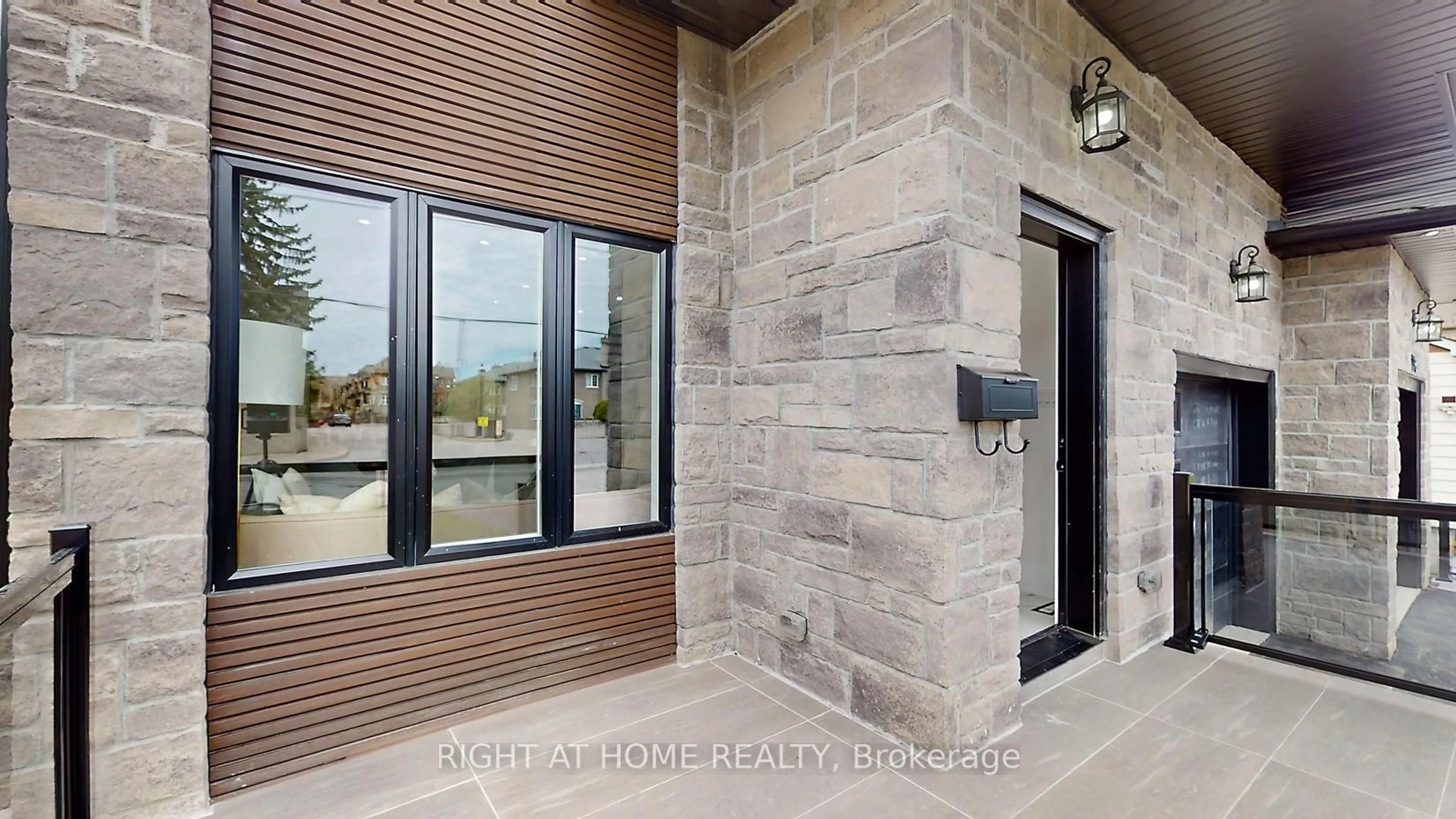 Indoor entryway for 1988 Royal Rd, Pickering Ontario L1V 1Y2