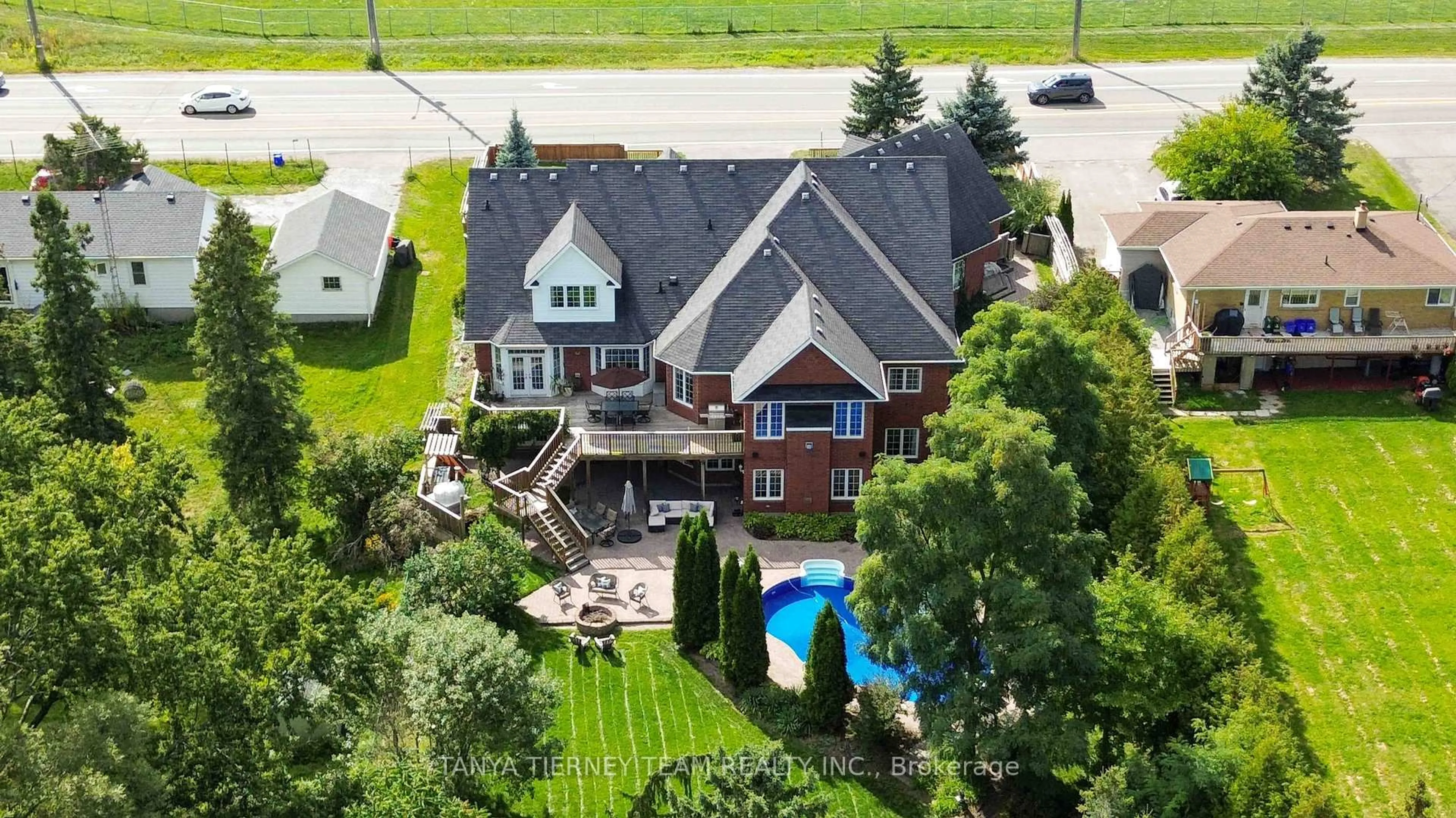 A pic from outside/outdoor area/front of a property/back of a property/a pic from drone, unknown for 1277 Townline Rd, Clarington Ontario L1H 8L7