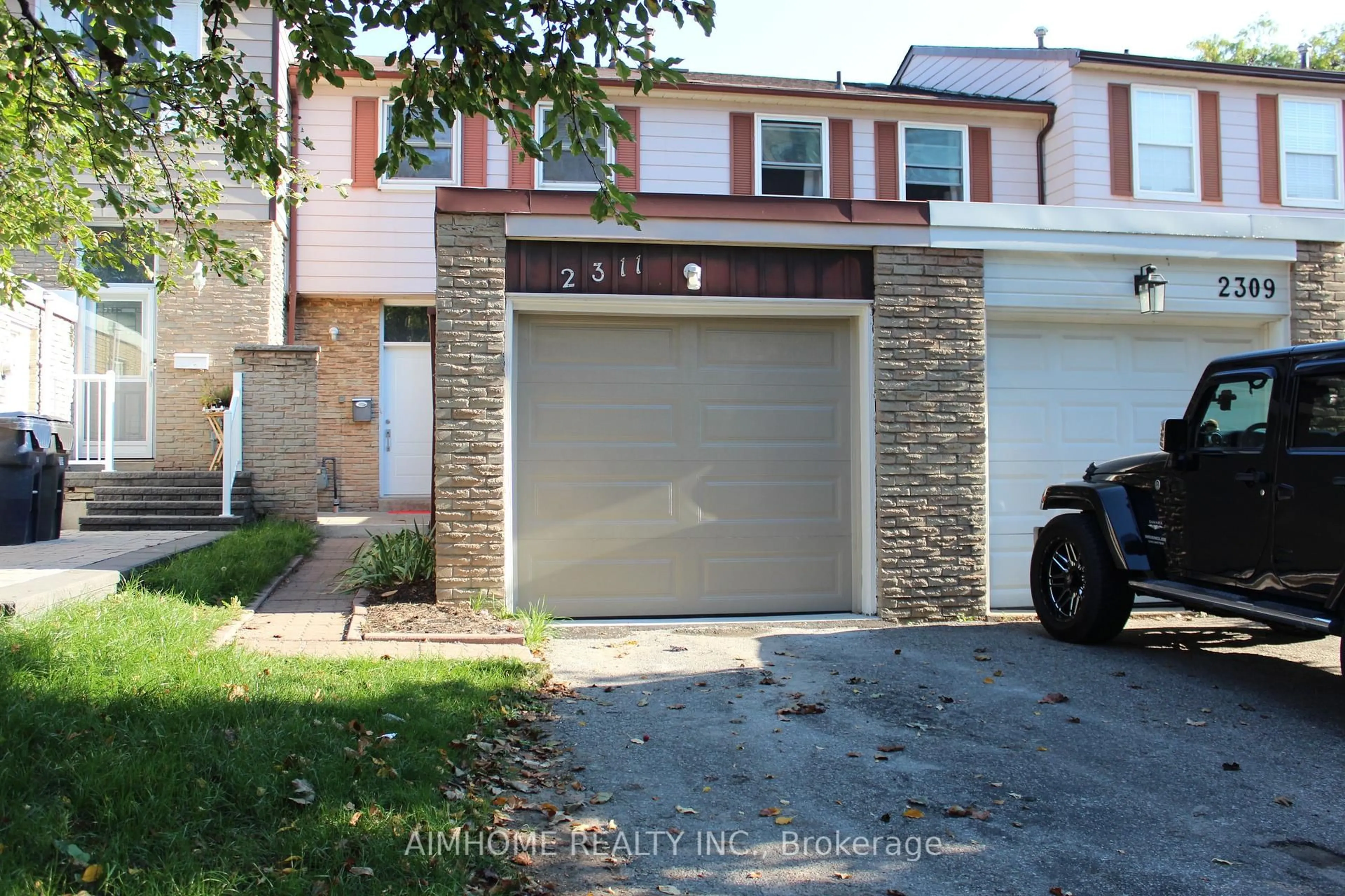 Unknown for 2311 Bridletowne Circ, Toronto Ontario M1W 2L3