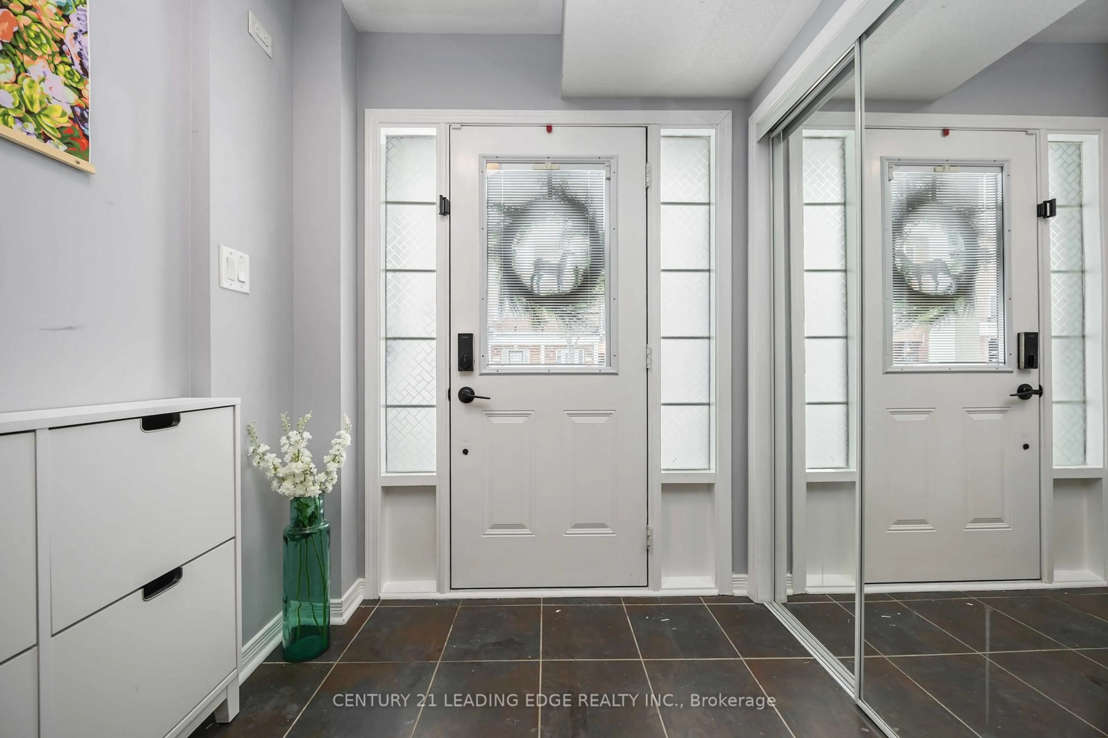 Indoor entryway for 4 Curran Hall Cres, Toronto Ontario M1G 0A2