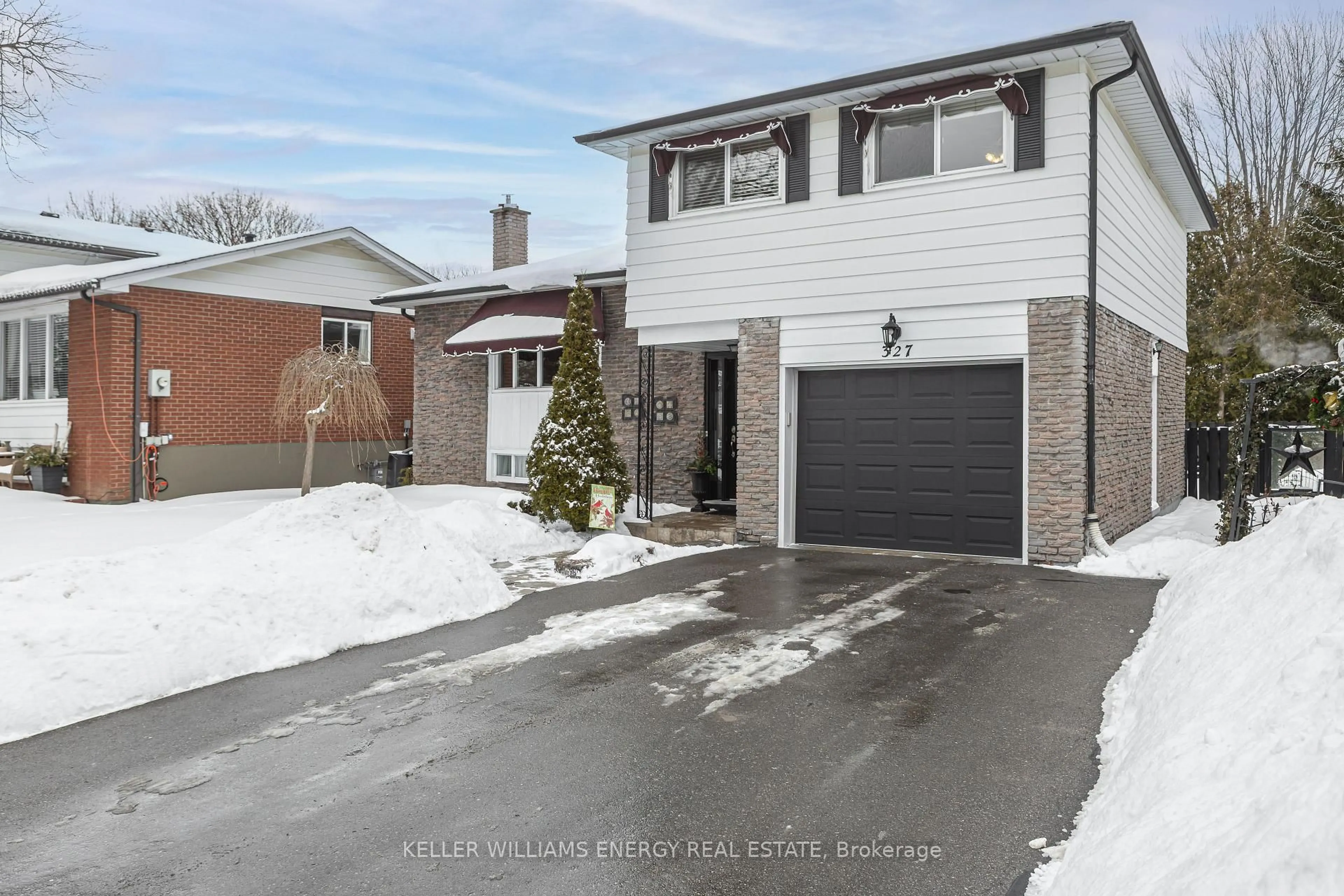 Home with brick exterior material, street for 327 Keewatin St, Oshawa Ontario L1H 6Z9
