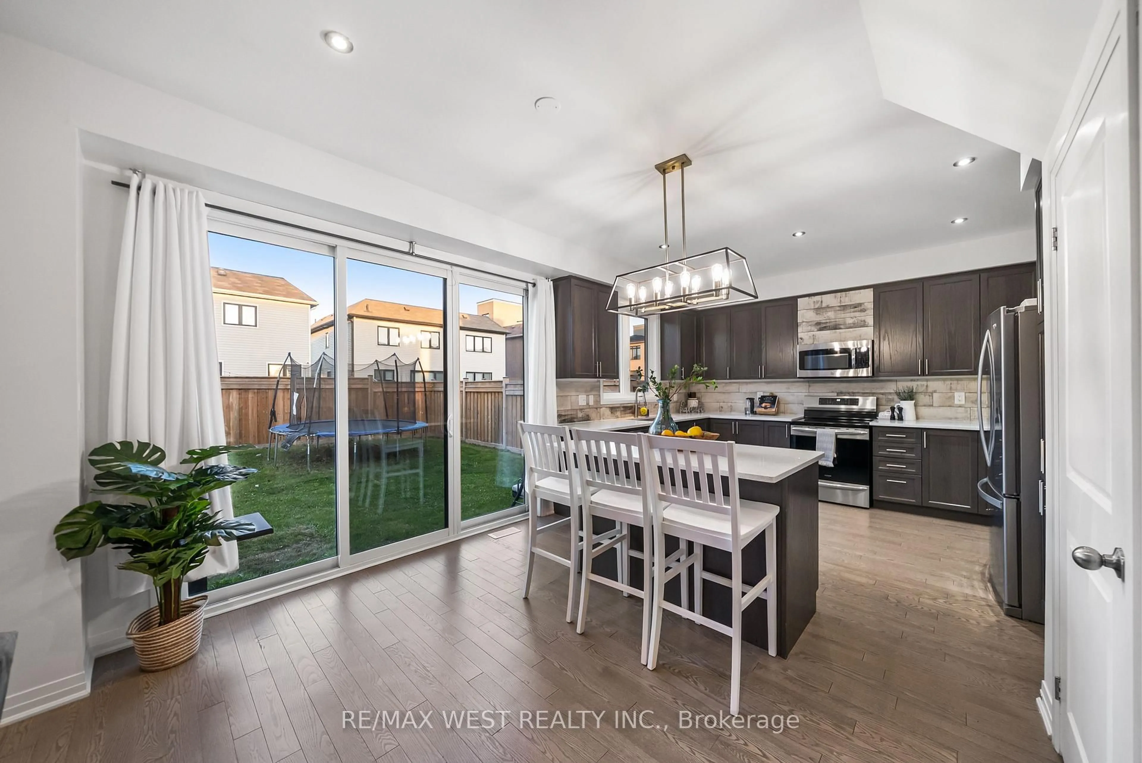 Open concept kitchen, ceramic/tile floor for 15 Larkin Lane, Clarington Ontario L1C 4A7