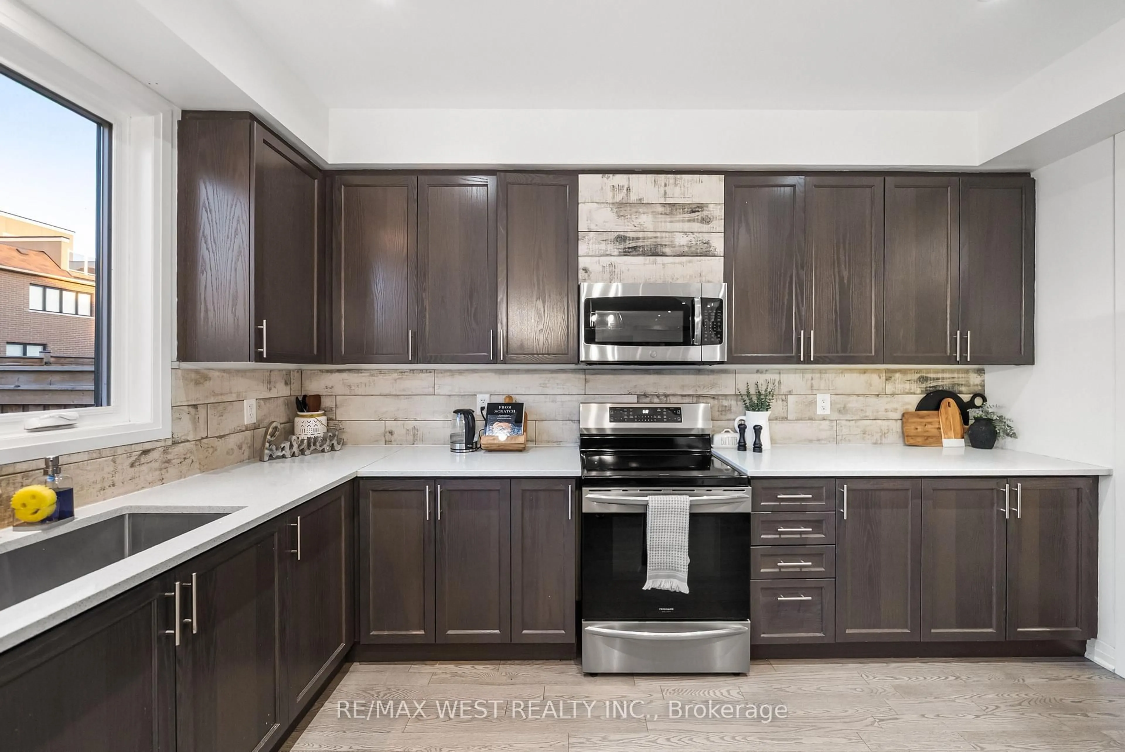 Contemporary kitchen, ceramic/tile floor for 15 Larkin Lane, Clarington Ontario L1C 4A7