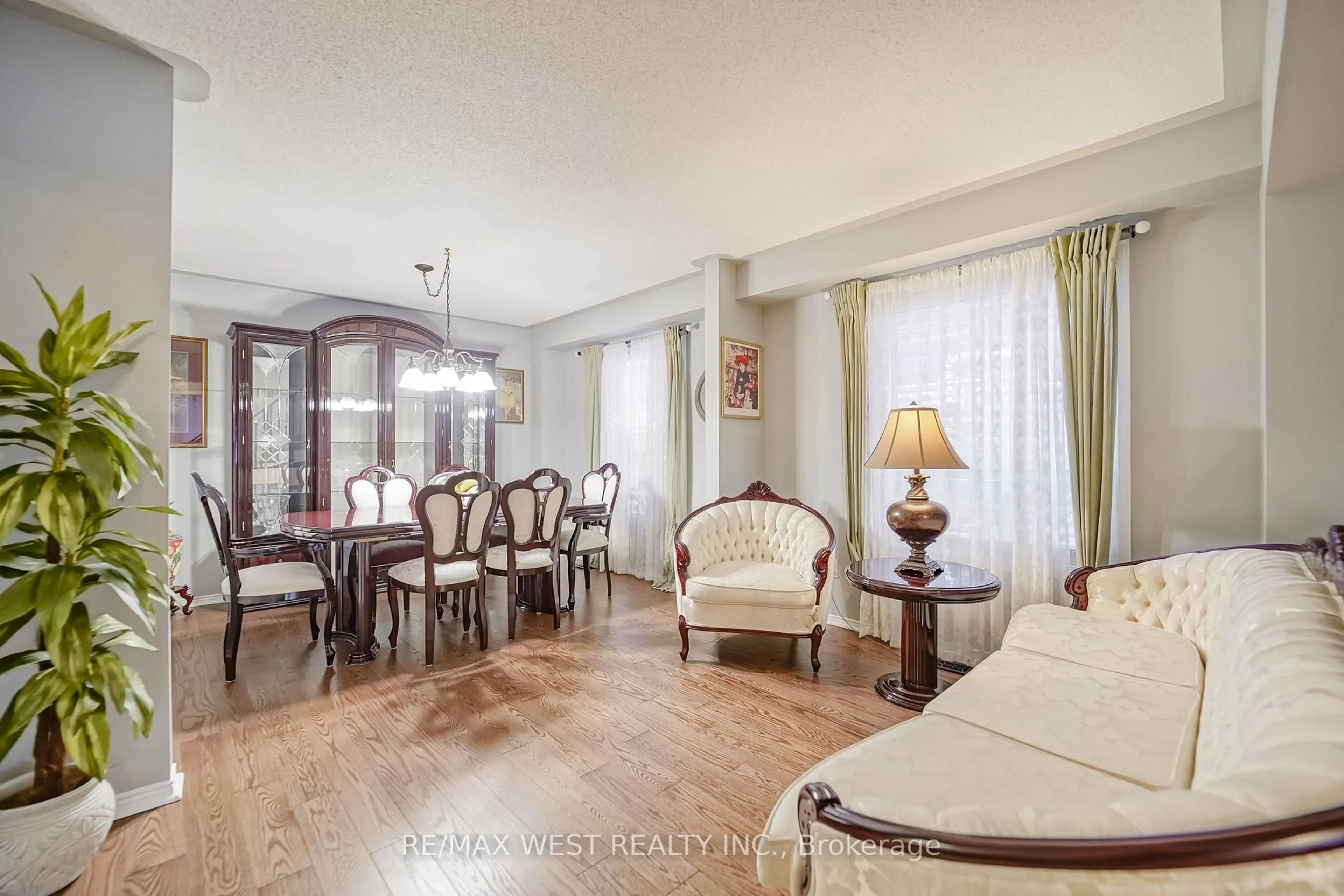 Dining room, unknown for 71 Dunwell Cres, Ajax Ontario L1T 0A7
