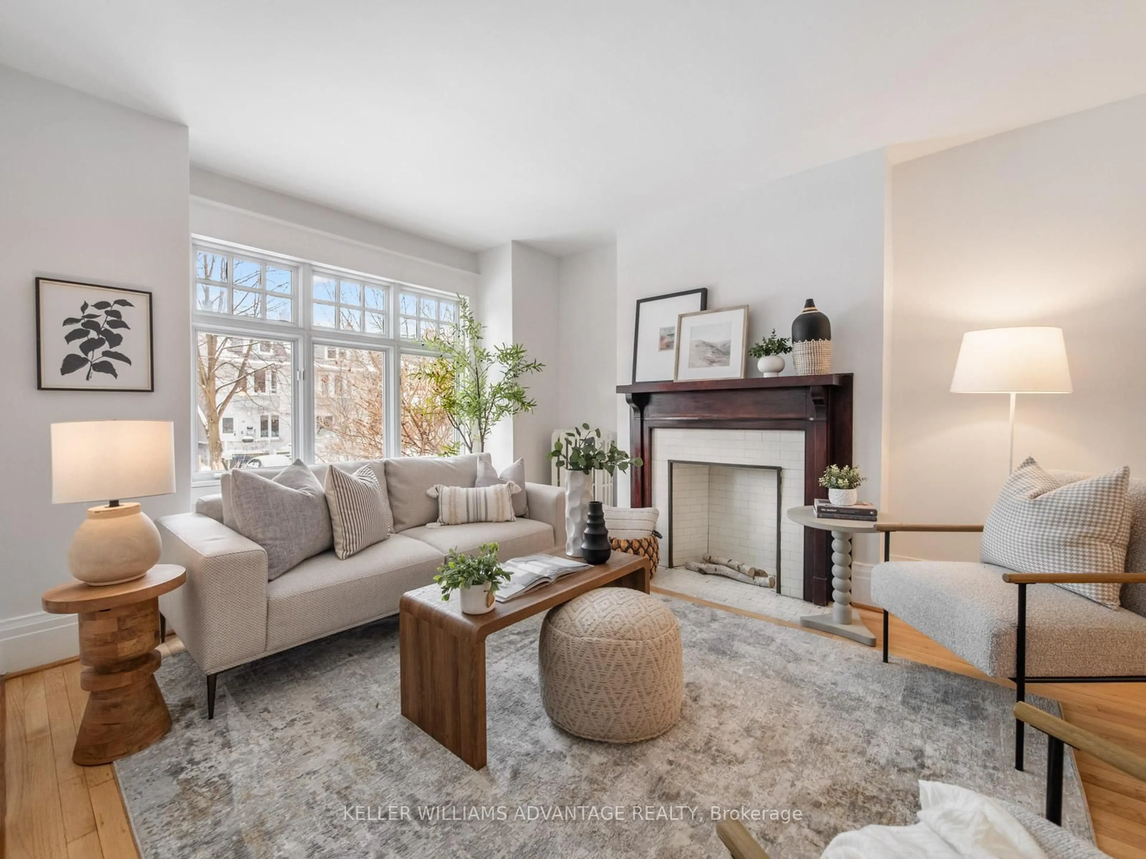 Living room with furniture, unknown for 53 Rainsford Rd, Toronto Ontario M4L 3N7